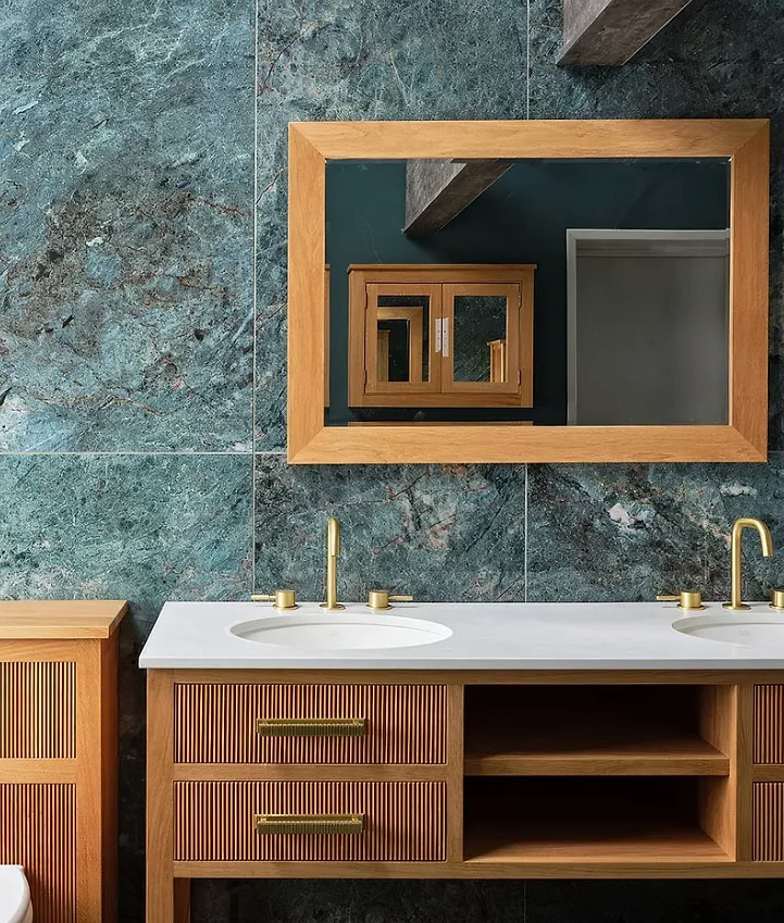 Marble effect wall tile Marble Luxe Porcelain Smeraldo stocked by Hyperion Tiles