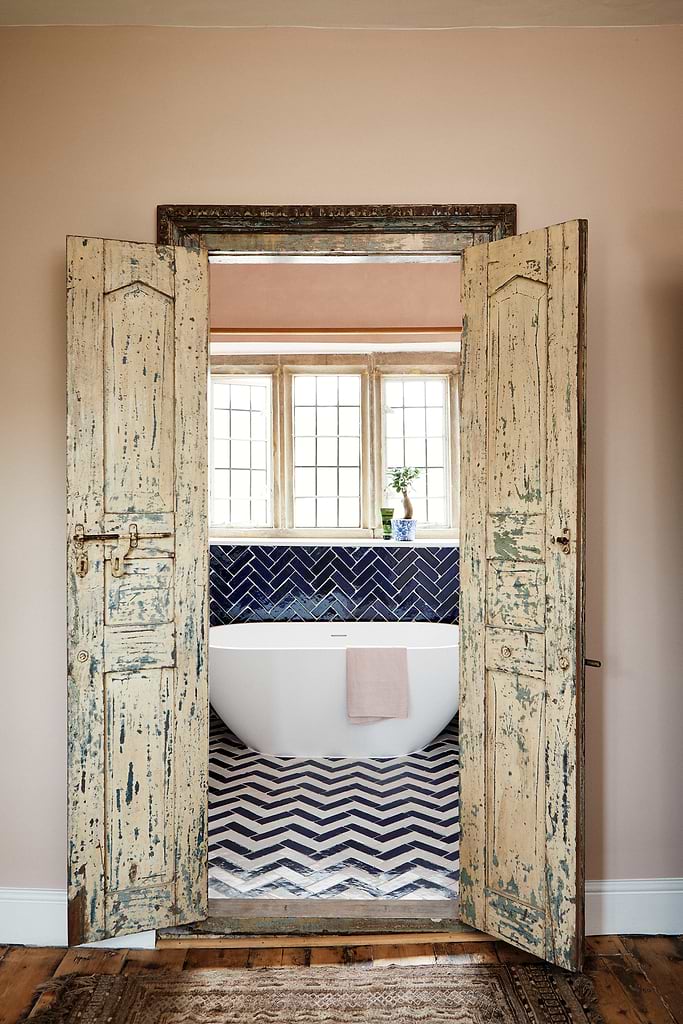 Encaustic tile design from the Bejmat collection stocked by Hyperion Tiles