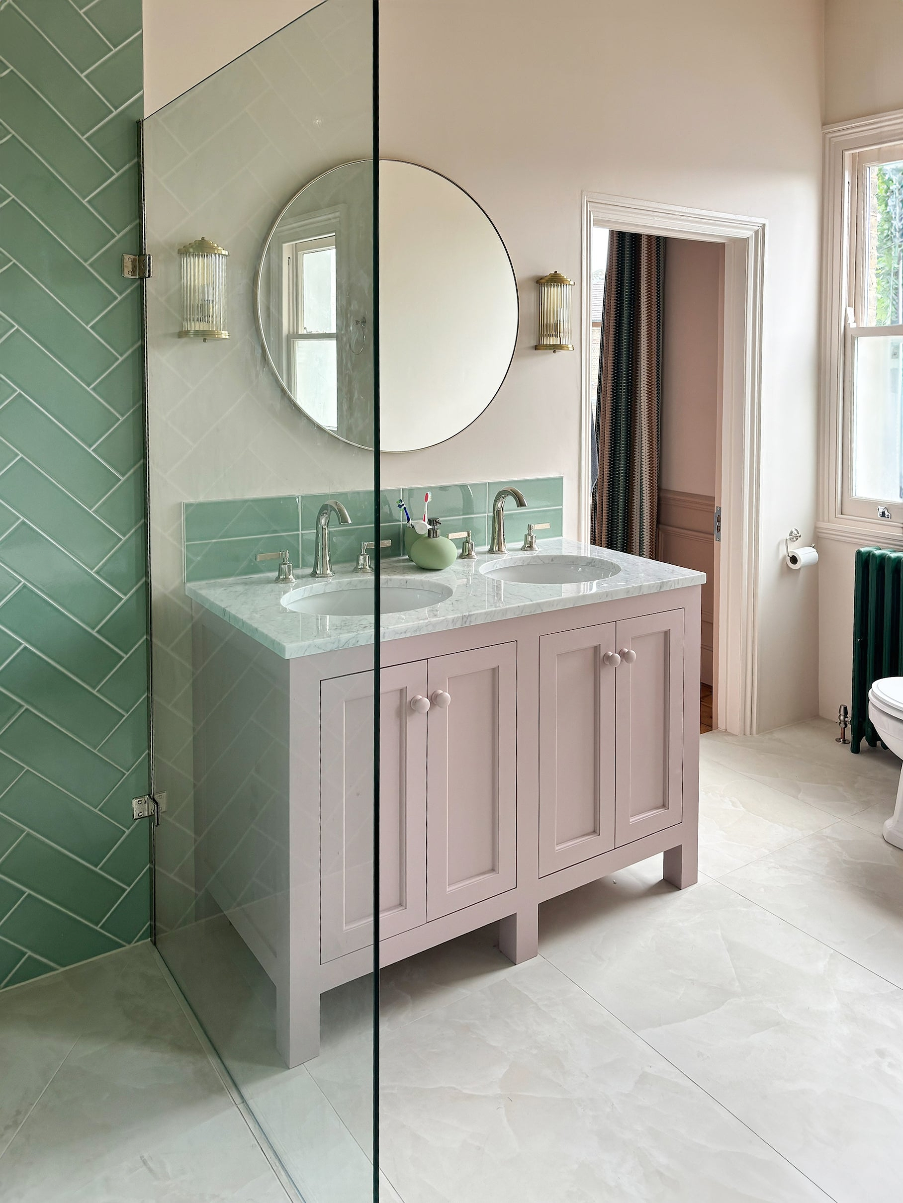 Retro Metro Lime House and Onyx Ivory Matt tiles stocked by Hyperion Tiles shown in wetroom