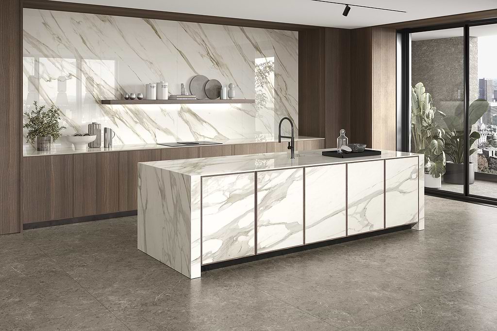 Marble countertops and backsplashes are marble-effect in rectified porcelain Marvel Meraviglia stocked by Hyperion Tiles