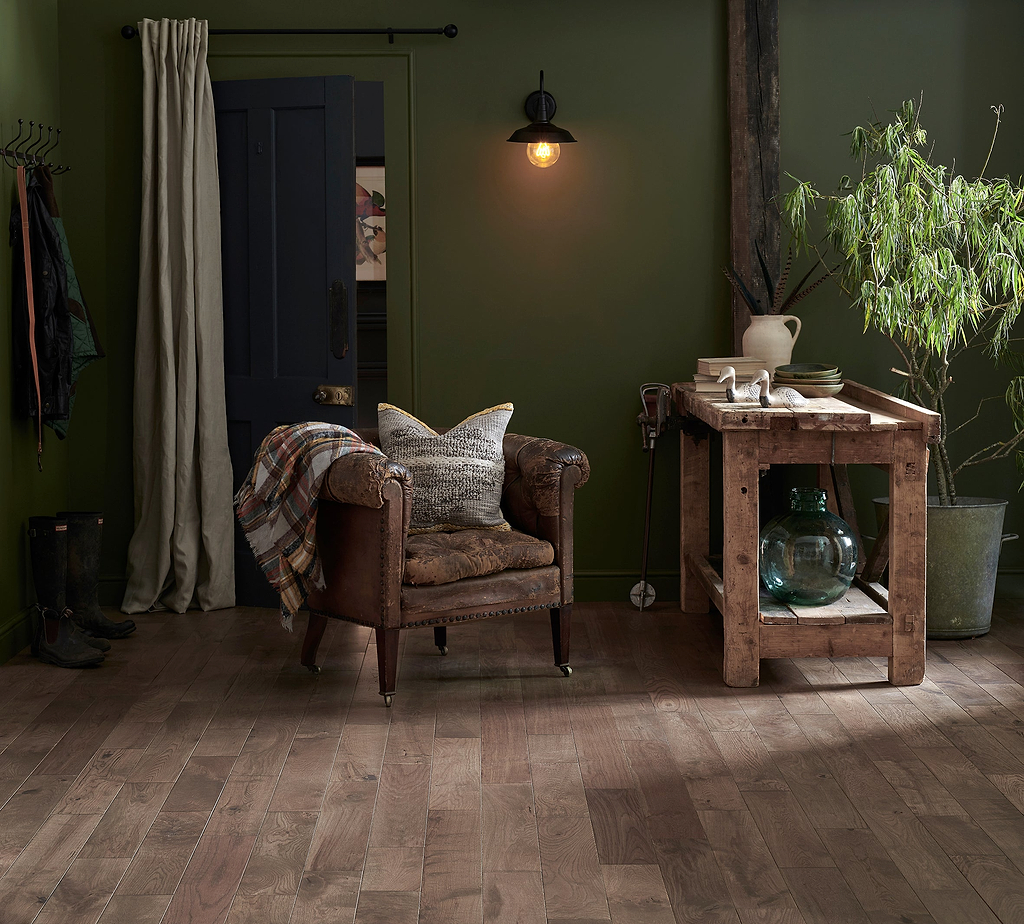 This floor, York Tawny Oak by Woodpecker, is solid wood and available from Hyperion Tiles