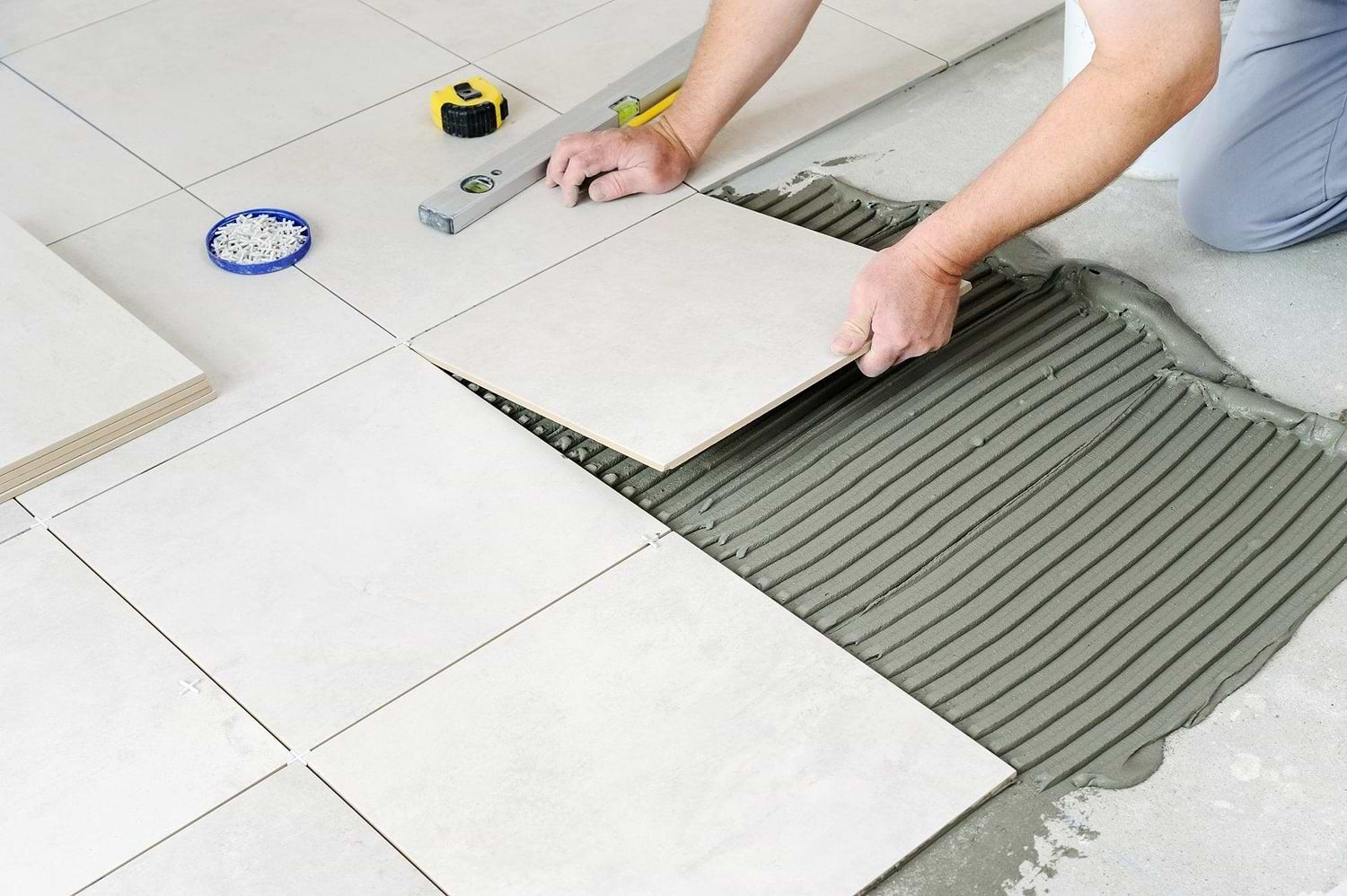 How to remove ceramic floor tiles - Hyperion Tiles