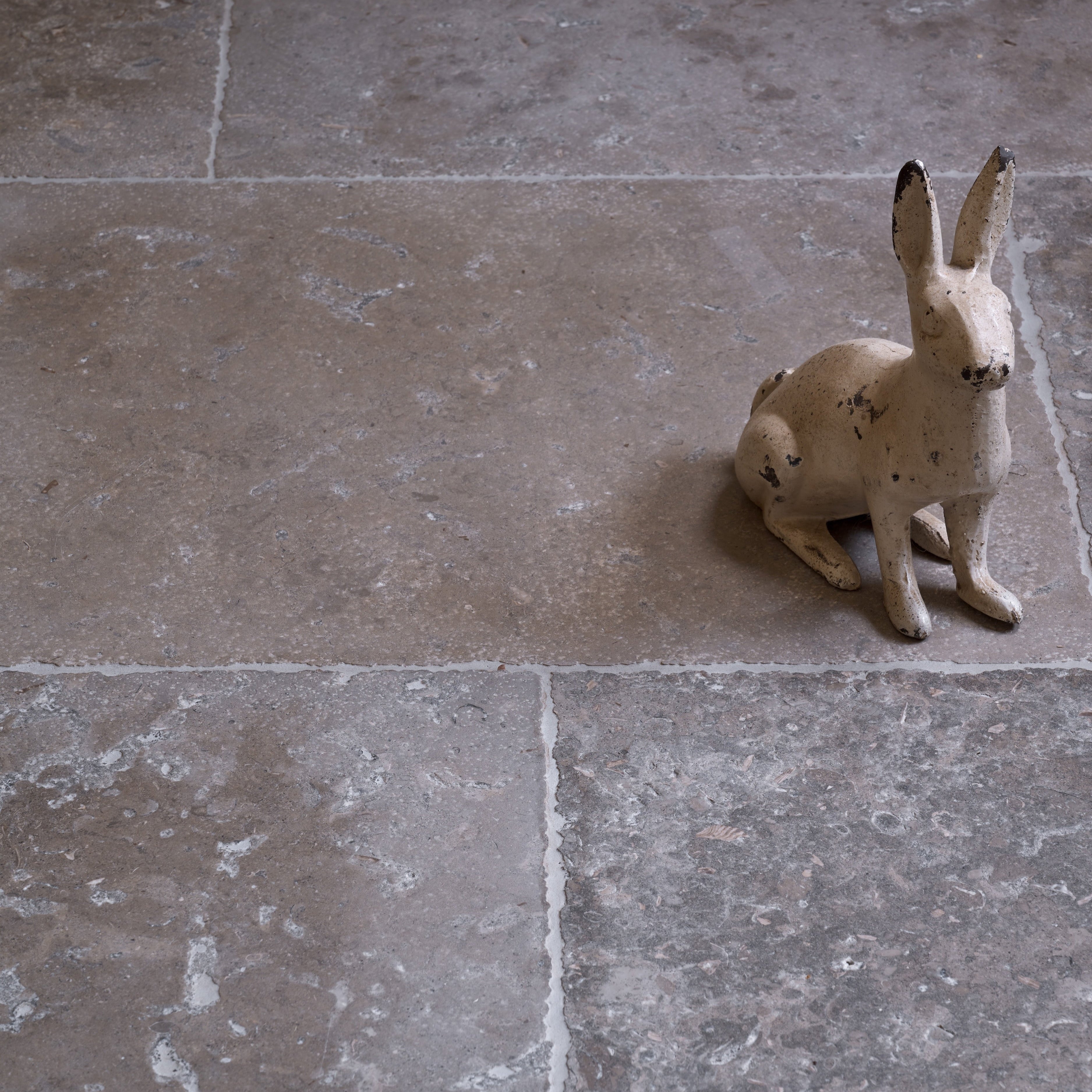 Agencourt Limestone Seasoned Finish By Hyperion Tiles