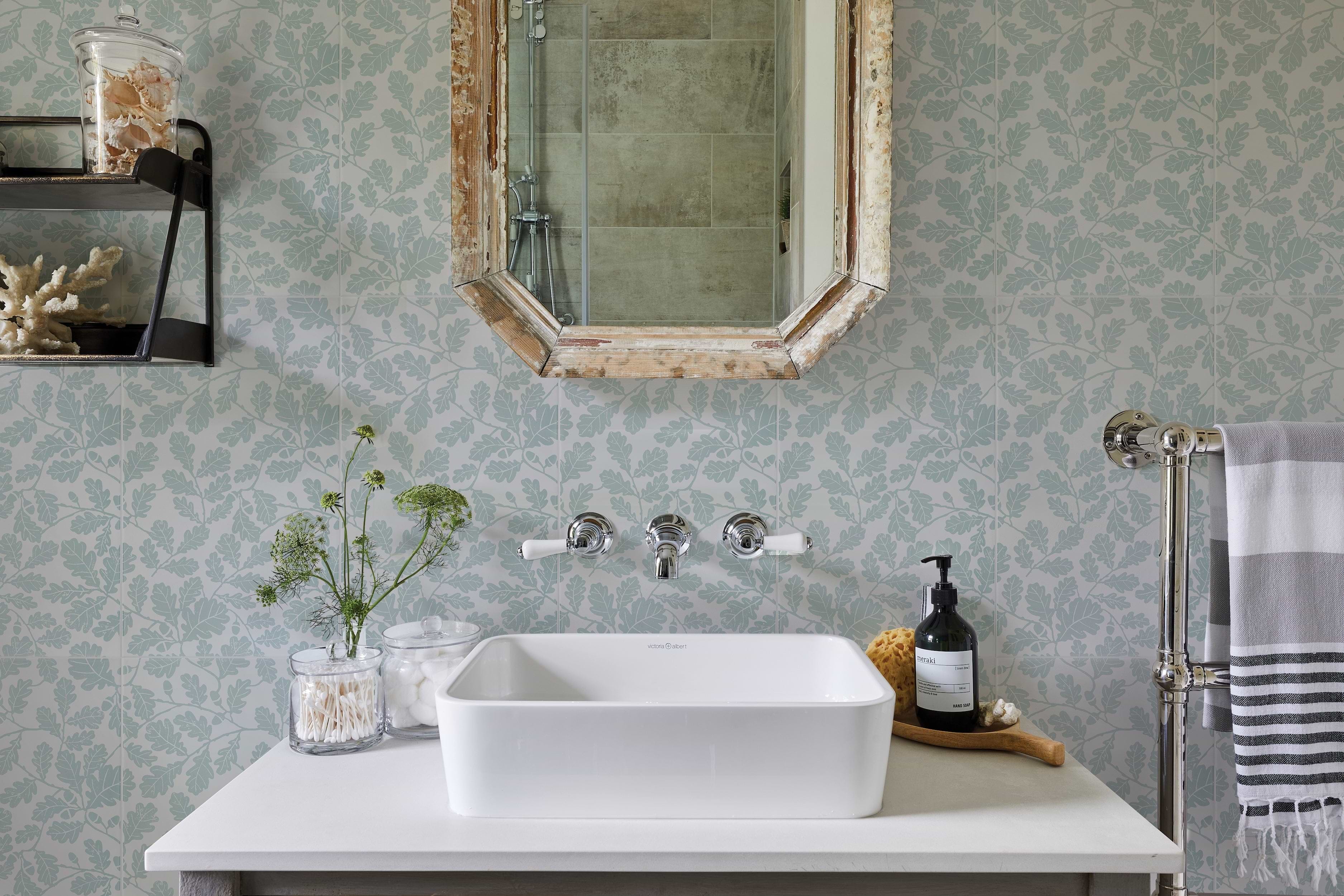 Alfriston Clergy Ceramic Sea Kale By Hyperion Tiles