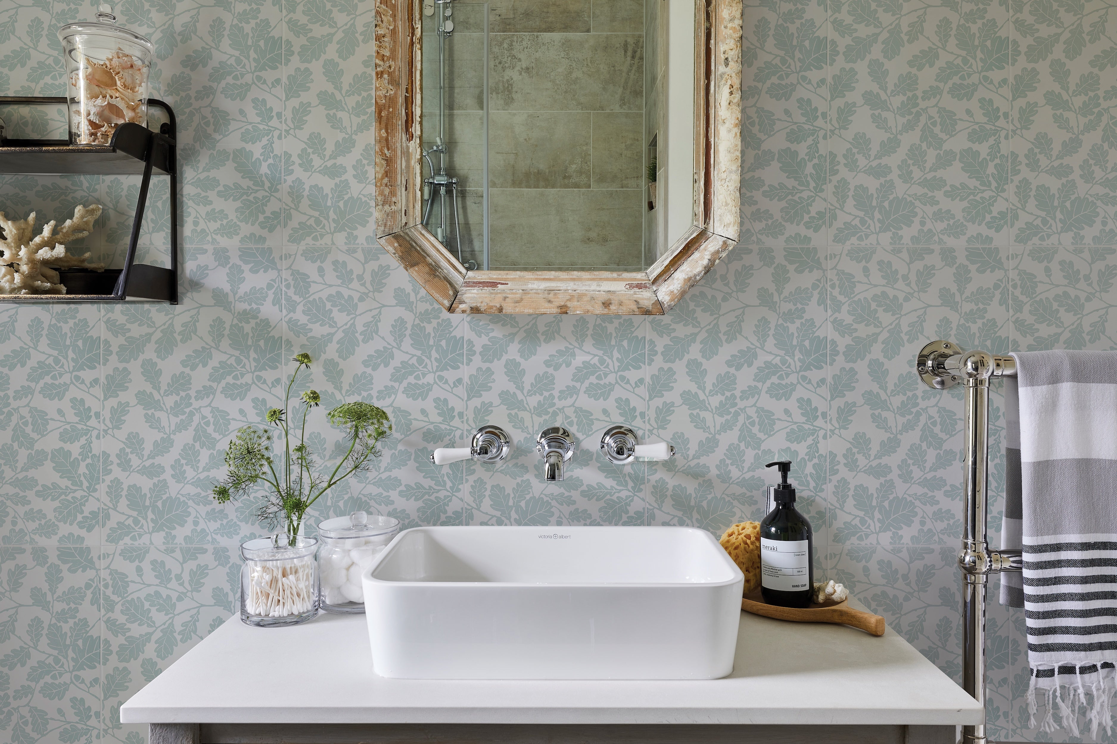 Alfriston Clergy Ceramic Sea Kale By Hyperion Tiles