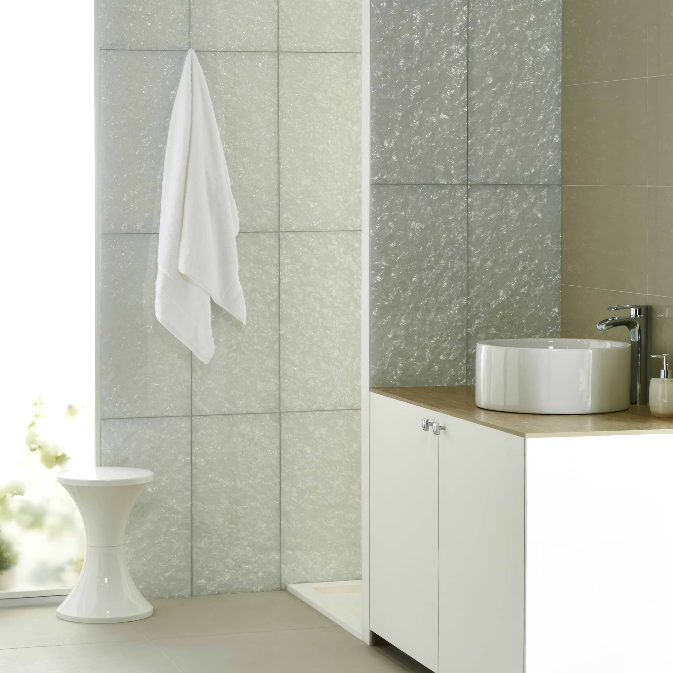 Arctic Crushed Pearl Decorative Glass - Hyperion Tiles
