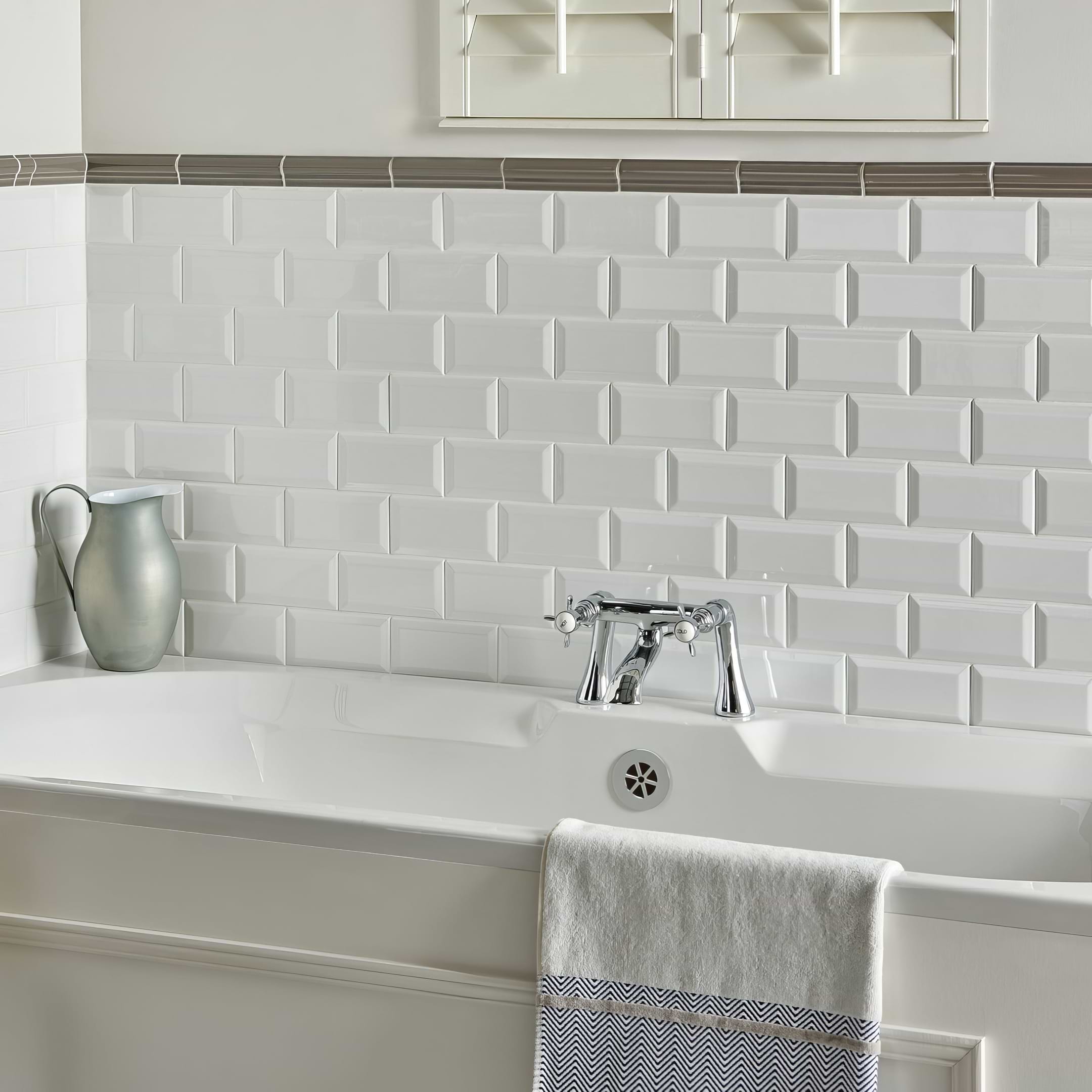 Brilliant White Metro Bevelled Tile - Hyperion Tiles