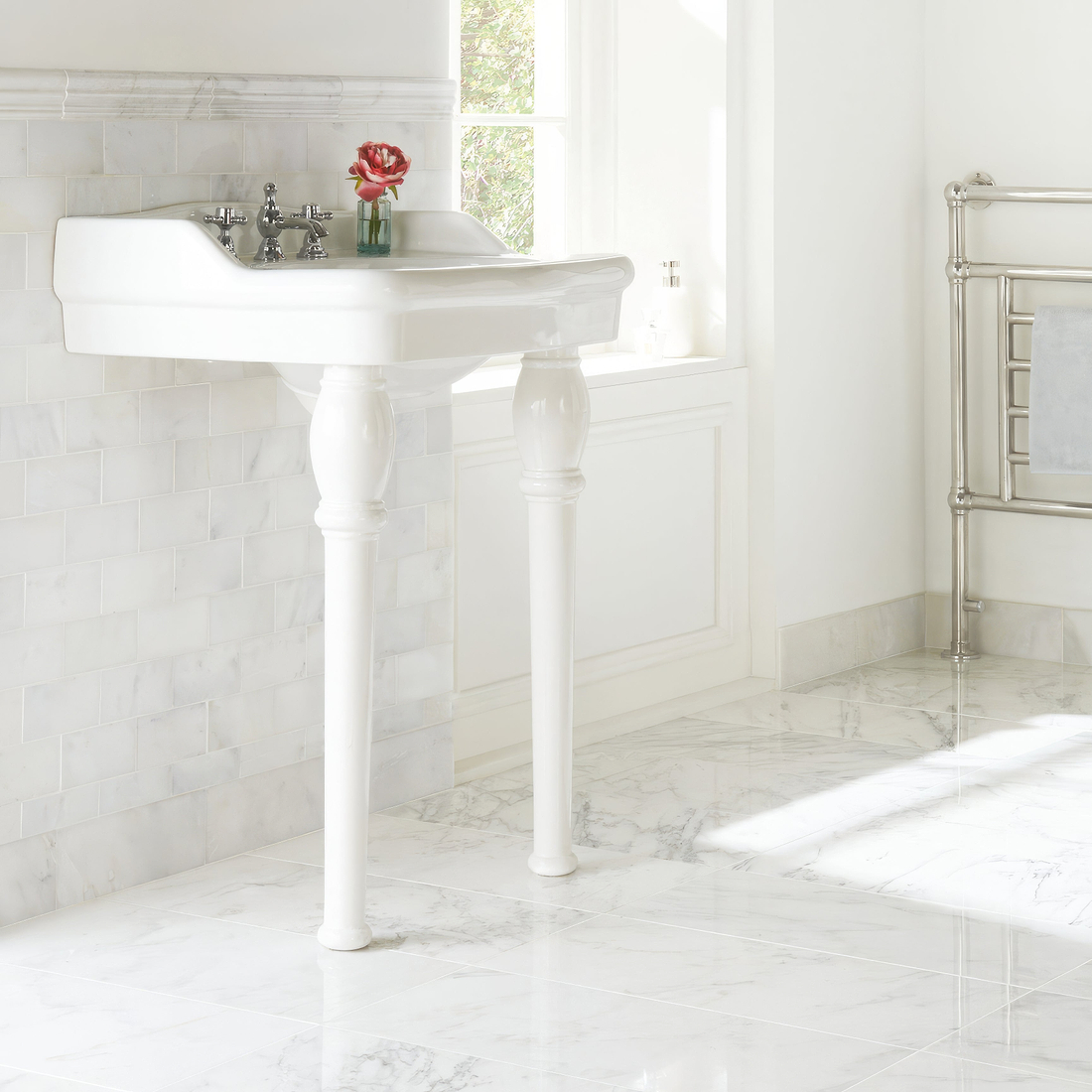 Viano White Polished Marble 610 x 305mm - Hyperion Tiles