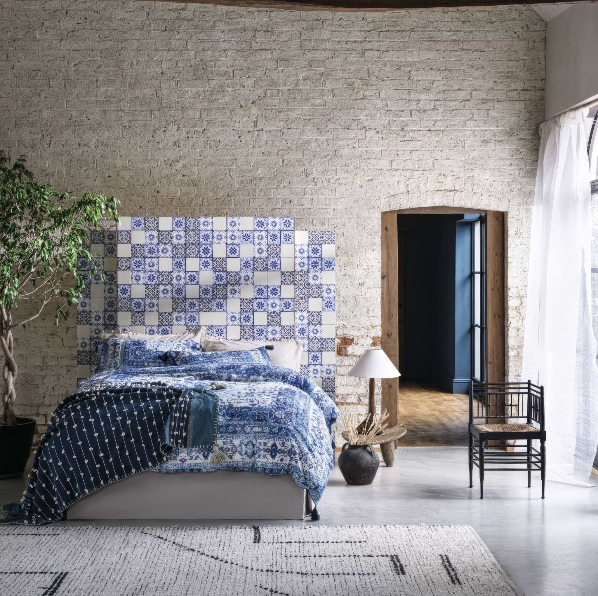 Acapulco Lozano - Hyperion Tiles