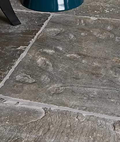 Highclere Sandstone Weathered Finish - Hyperion Tiles