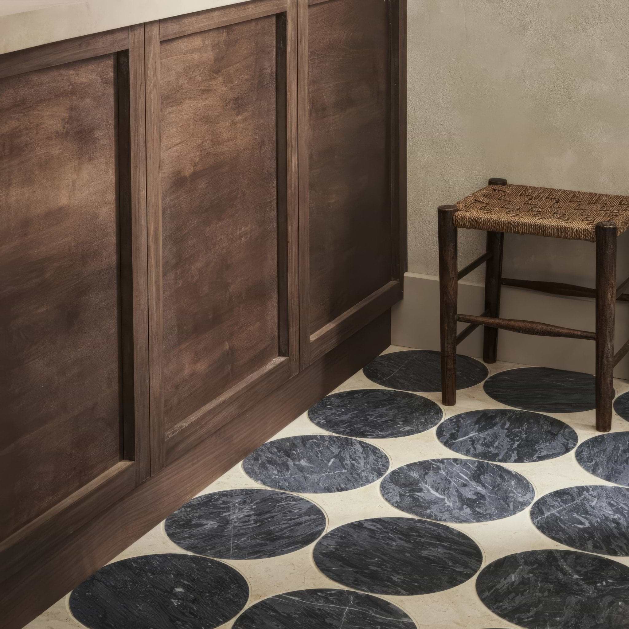 Blends Nero Circle - Hyperion Tiles