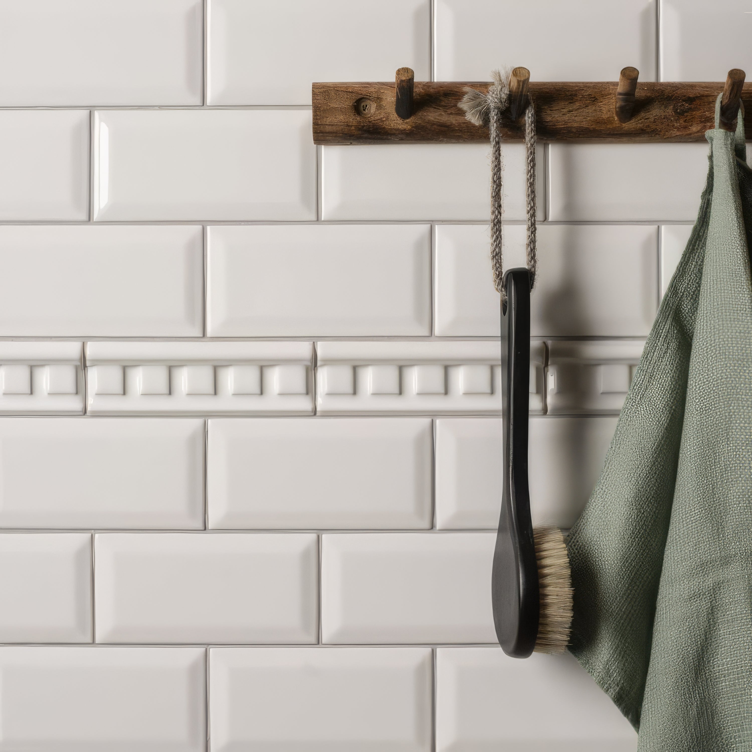 Brilliant White Dentil Moulding - Hyperion Tiles