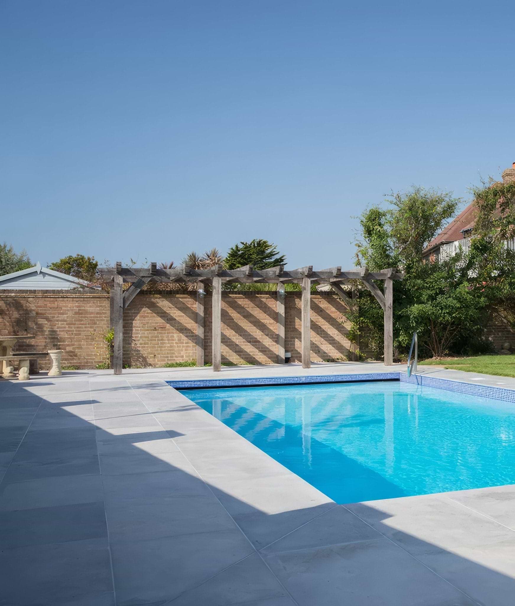 Corfe Limestone Etched Bullnose Coping - Hyperion Tiles