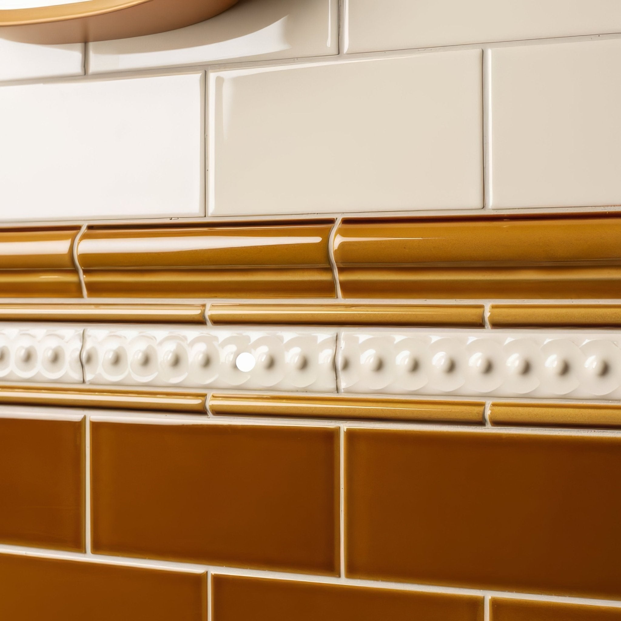 County White Scroll Moulding - Hyperion Tiles