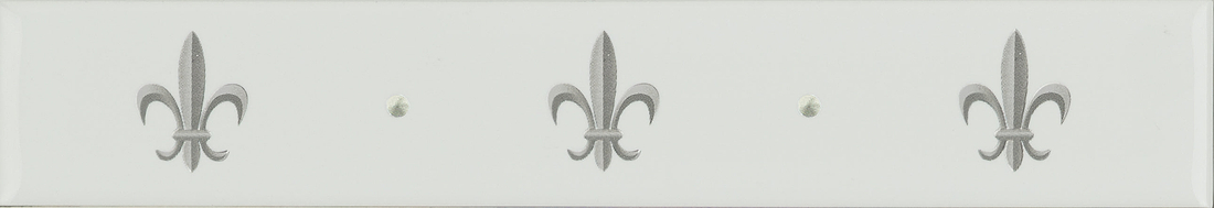 Fleur de Lis Border Platinum on Brilliant White