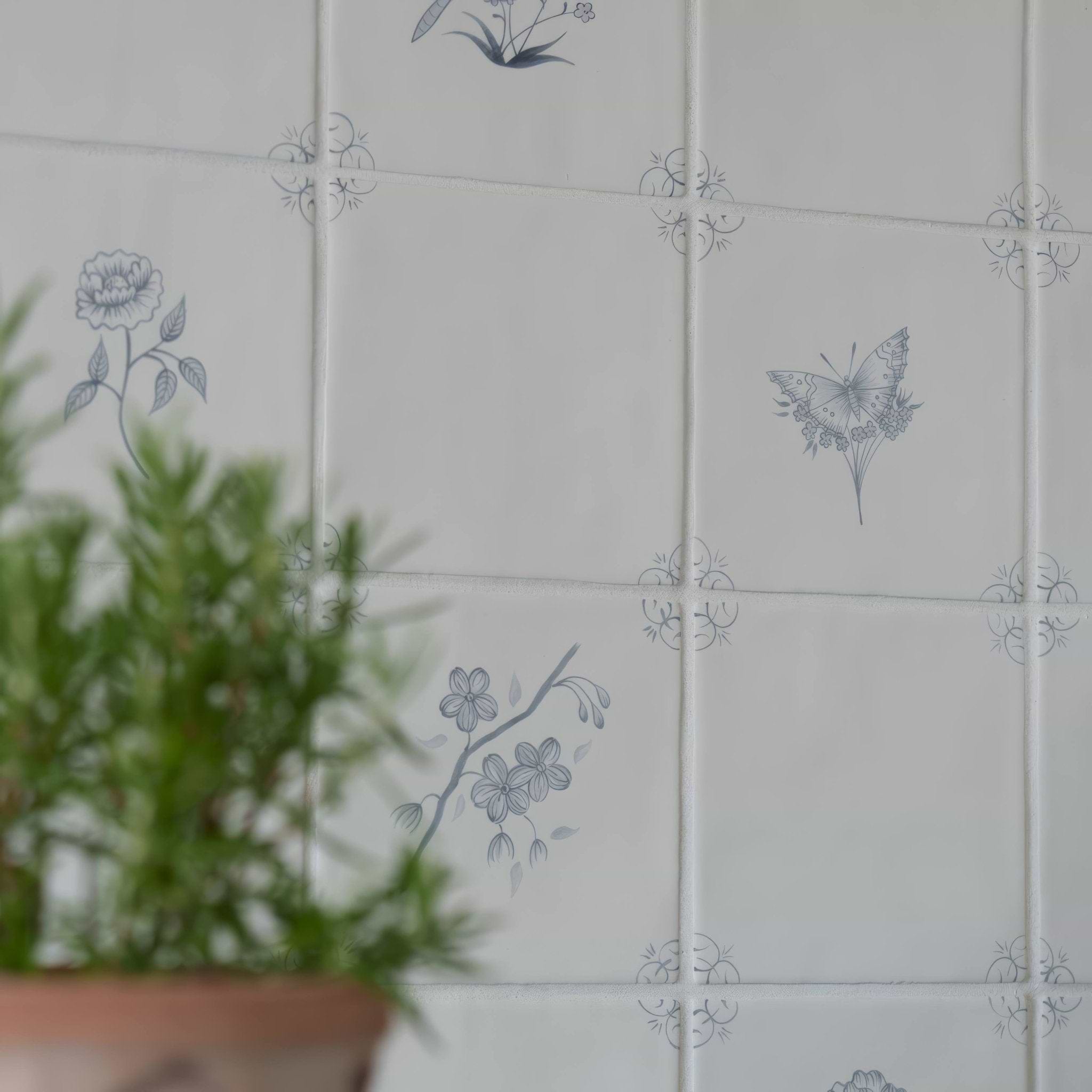 English Delft Charcoal Tulip - Hyperion Tiles