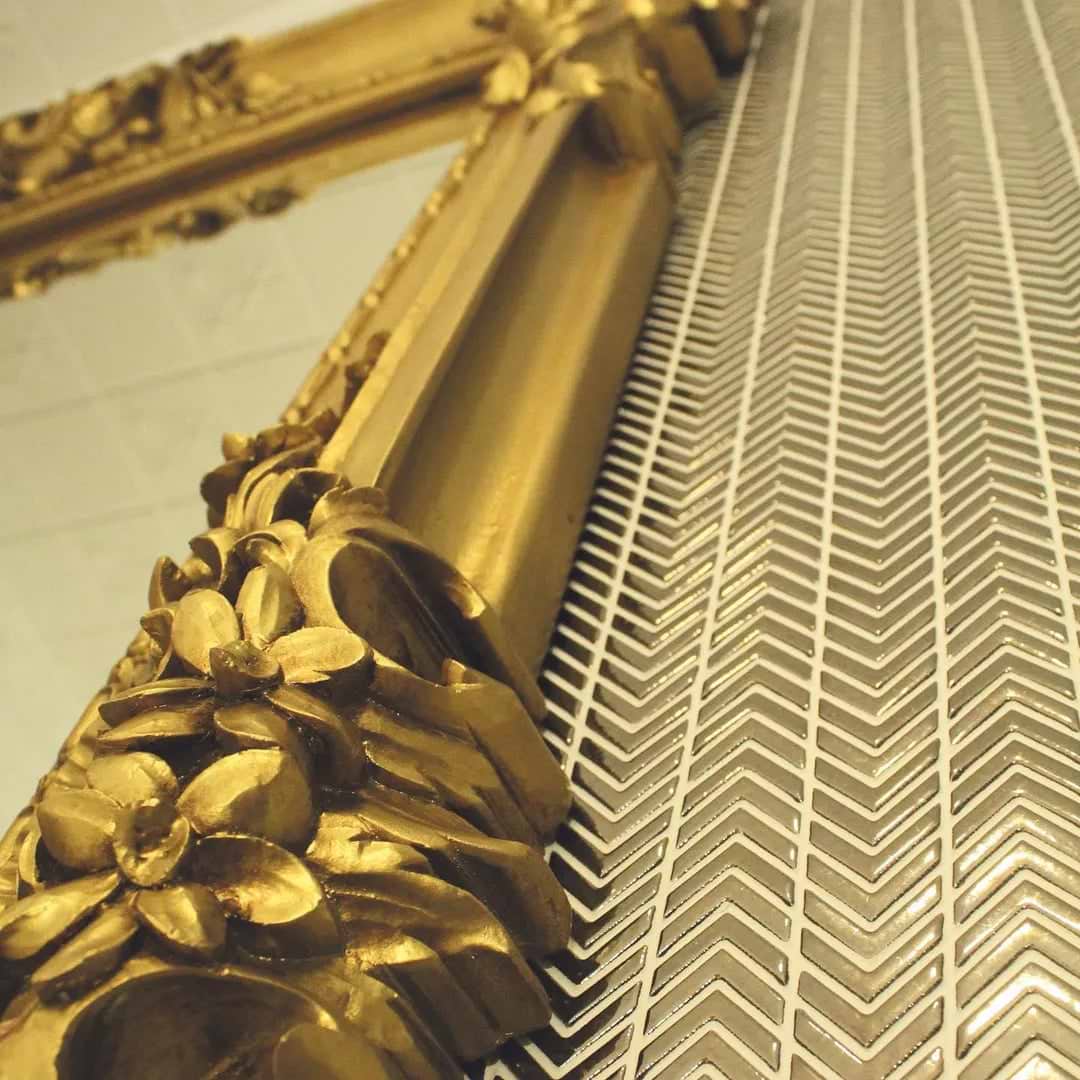 Gravity Aluminium Arrow Metal 29.8 x 30cm By Hyperion Tiles