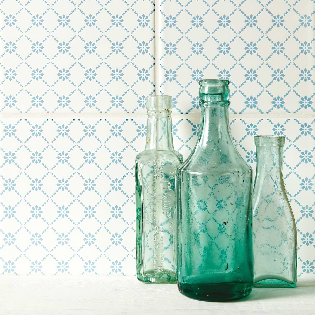 Floral Trellis Blue on Brilliant White - Hyperion Tiles