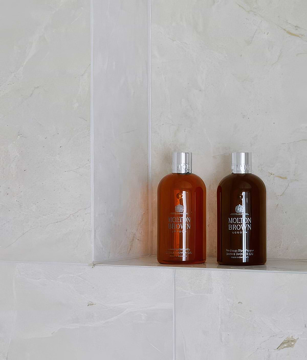 Folio Marble Honed Finish 61 x 61cm By Hyperion Tiles