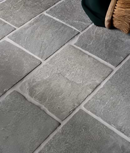 Tyrone Limestone Cobble Seasoned Finish