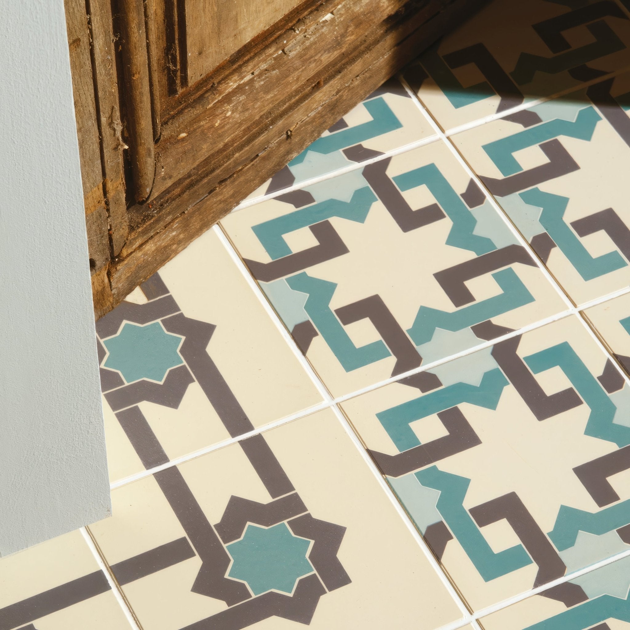 Iberian Border Dark Grey and Dark Jade on White - Hyperion Tiles