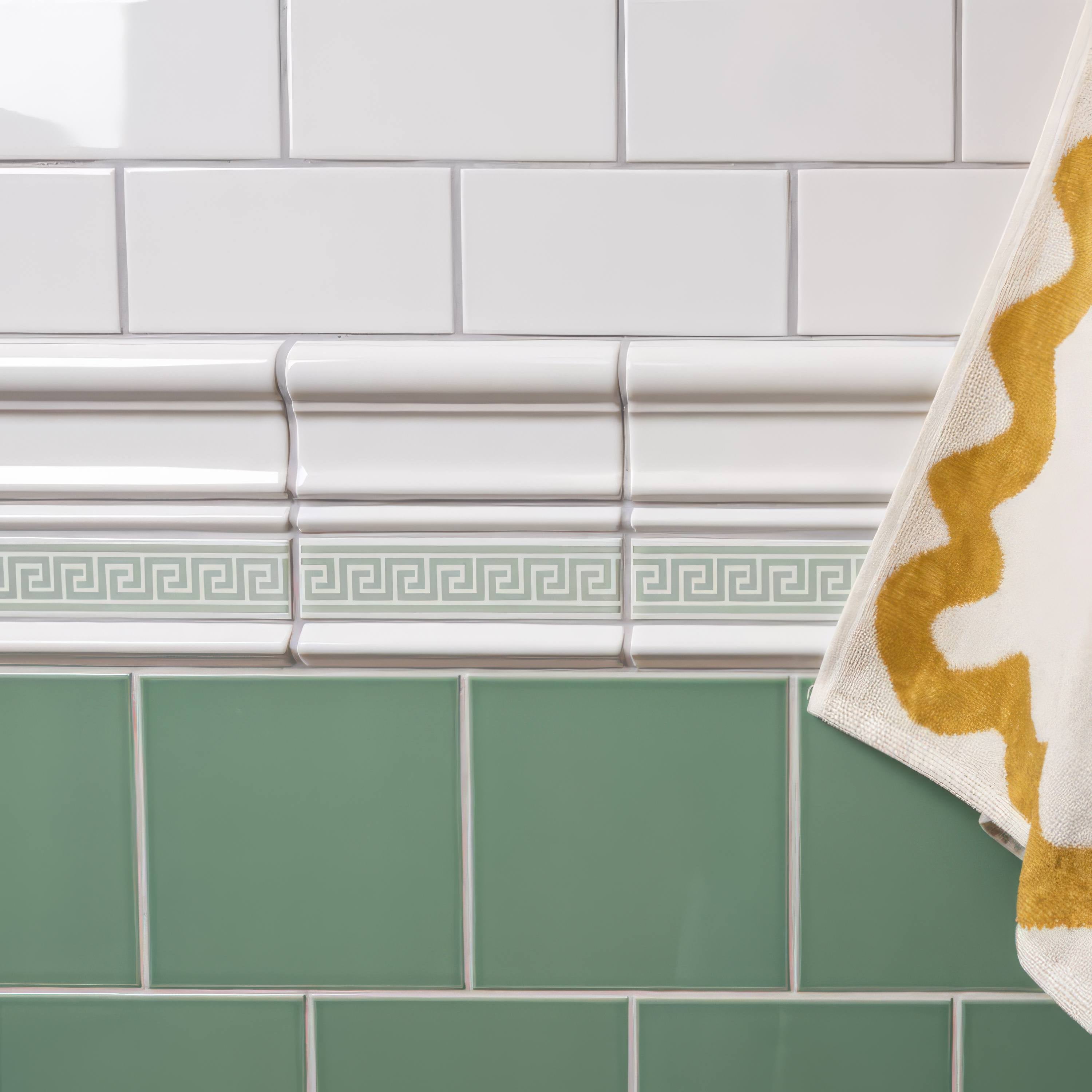 Brilliant White Victoria Moulding - Hyperion Tiles
