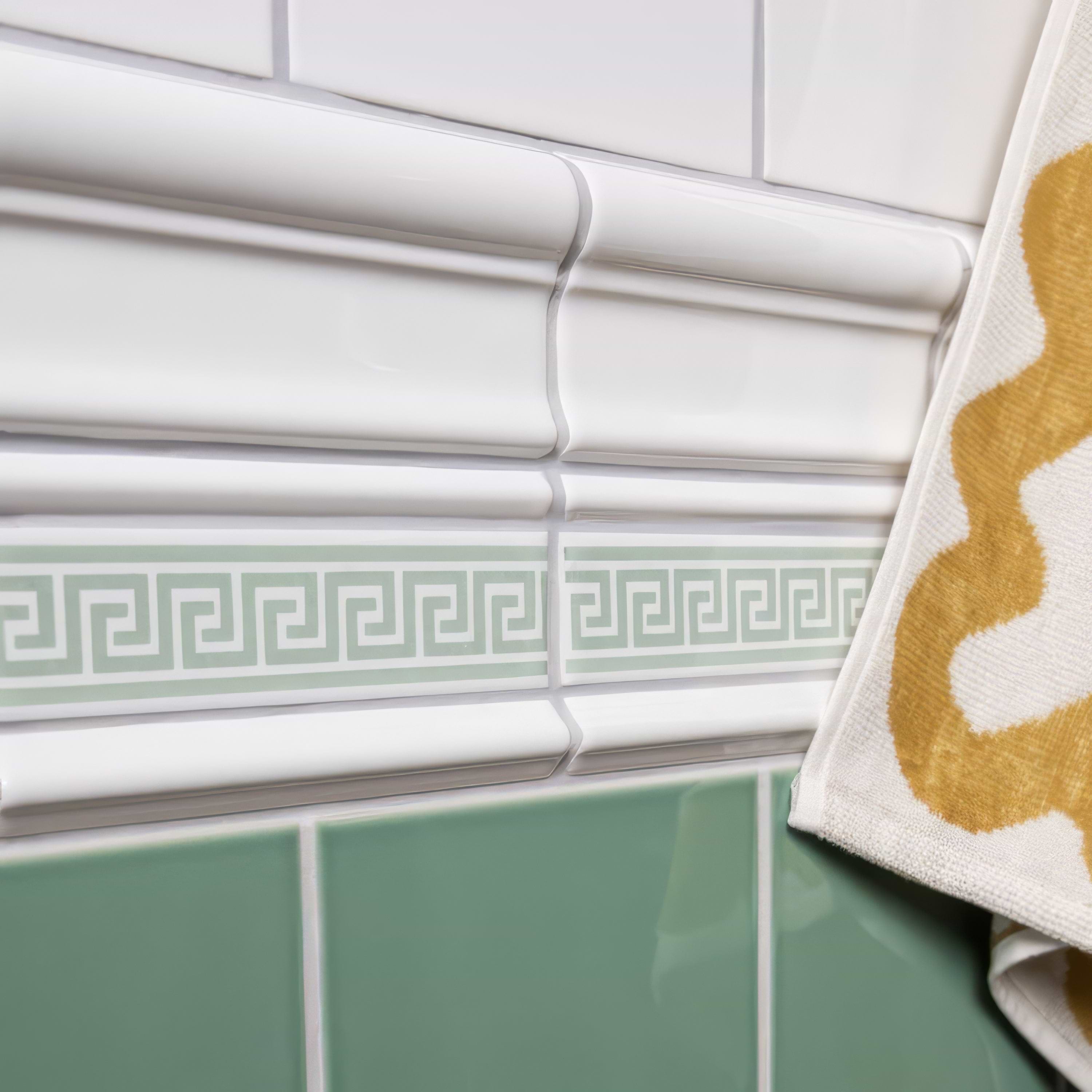Brilliant White Omega Moulding - Hyperion Tiles