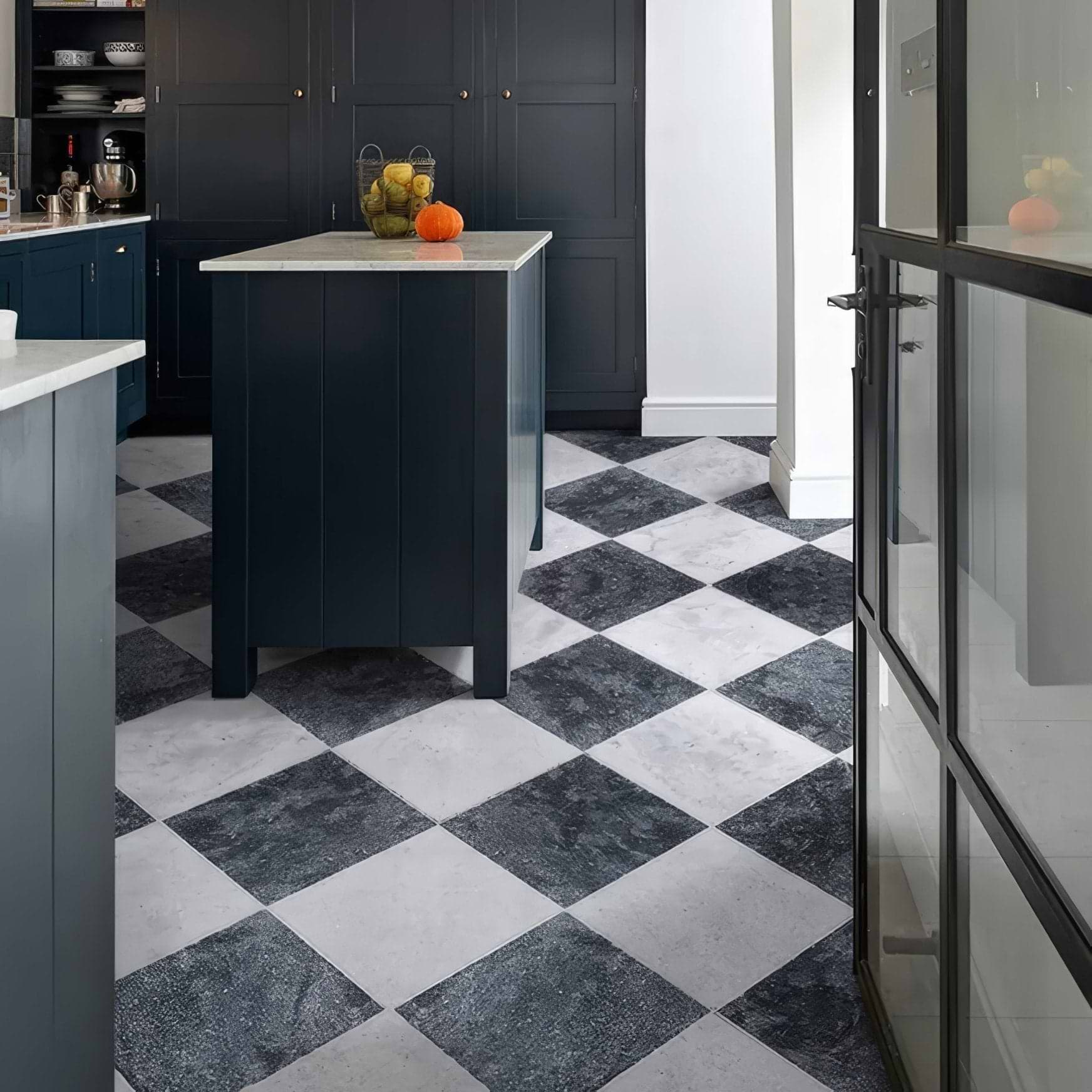 Long Island Marble Tumbled Finish 40.6 x 40.6cm - Hyperion Tiles