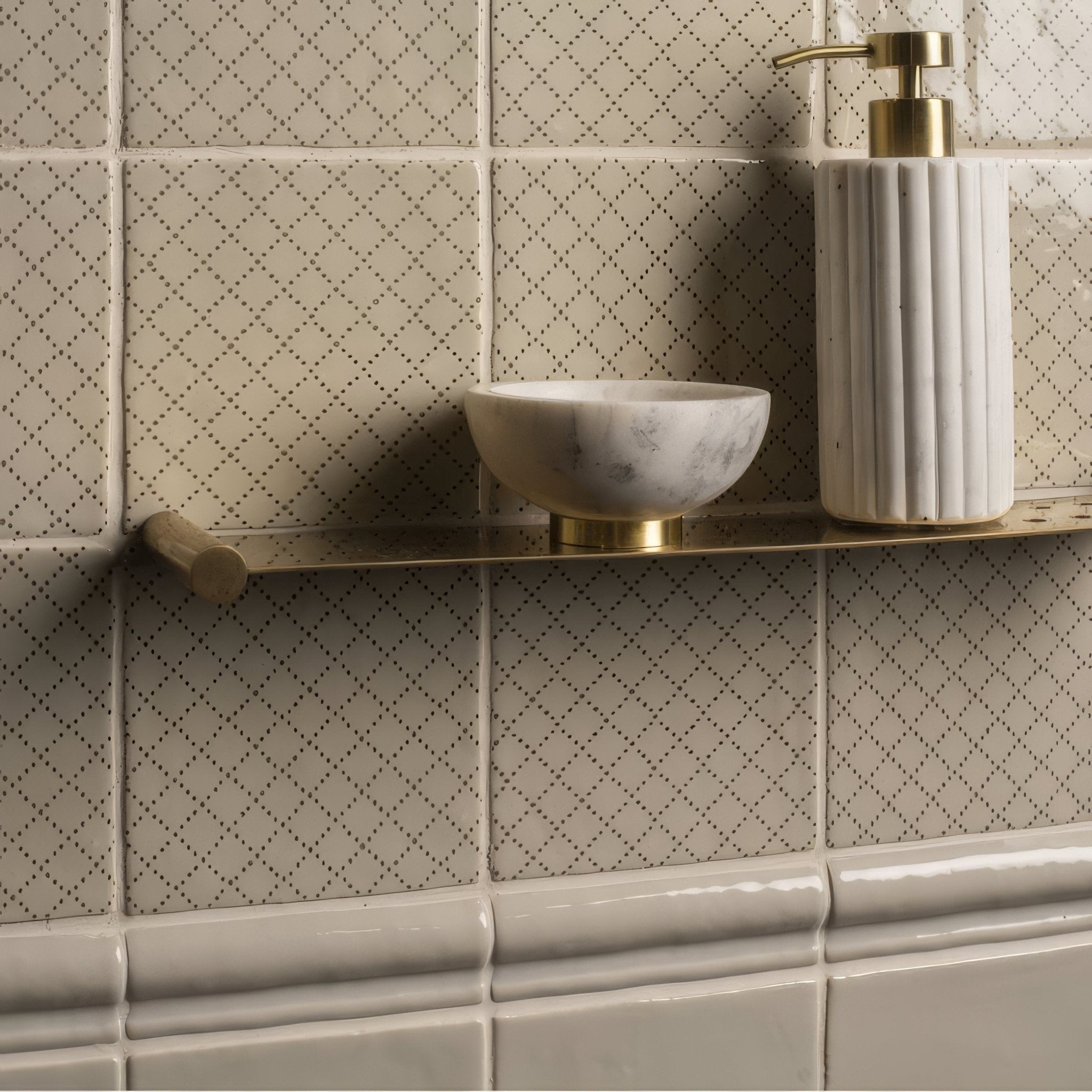 Manoir Trellis Pumice - Hyperion Tiles