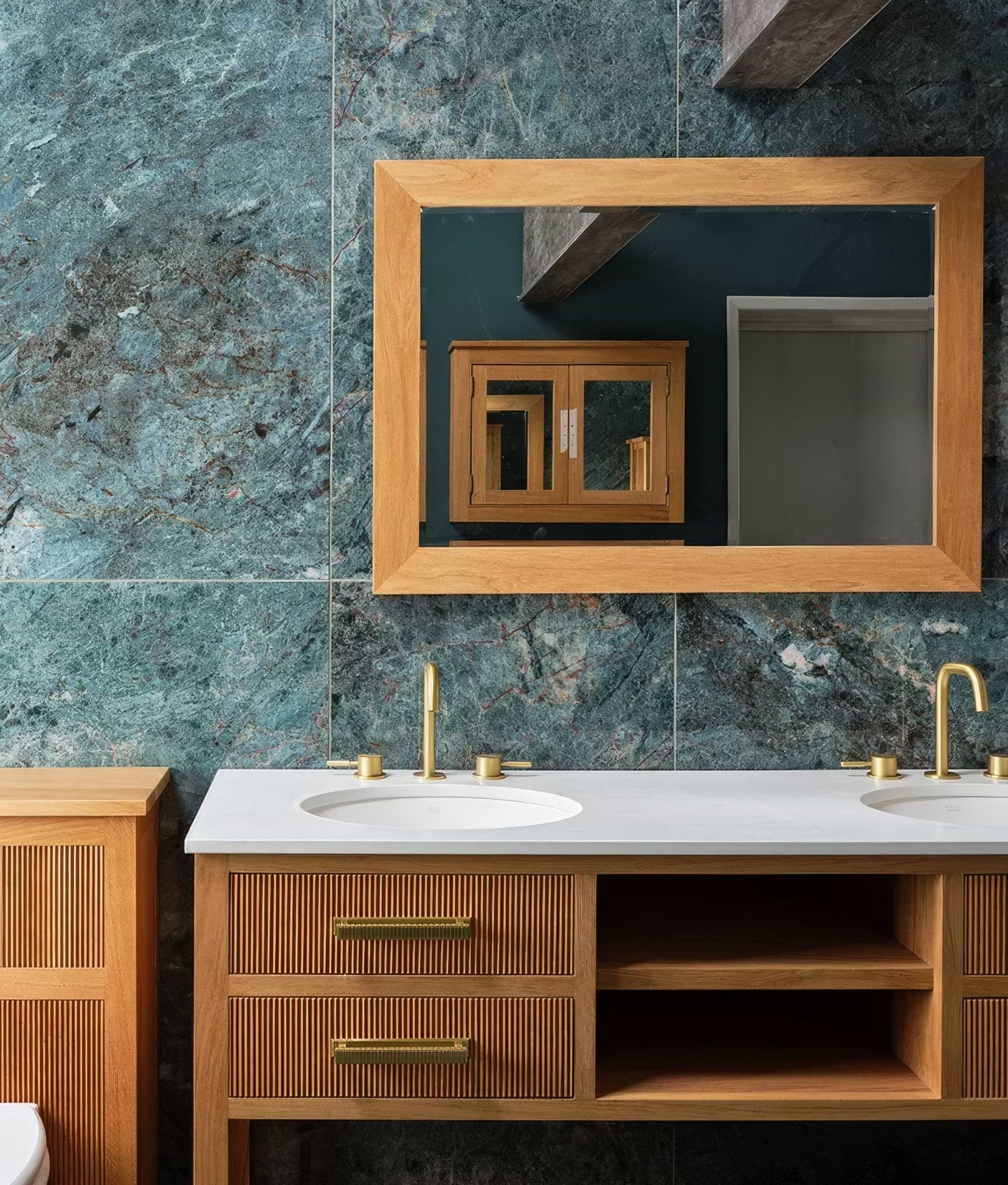 Marble Luxe Porcelain Smeraldo - Hyperion Tiles