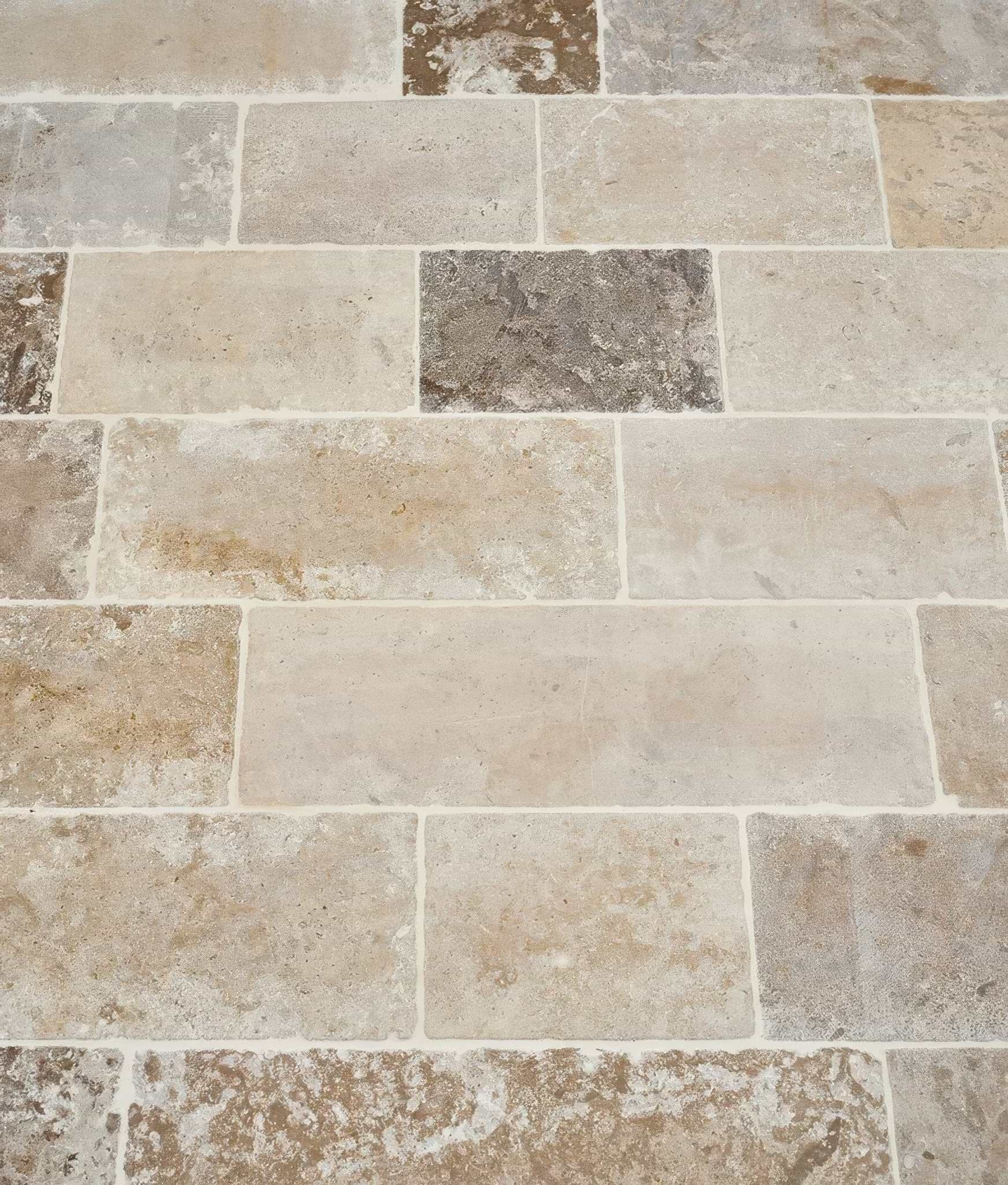 Medieval Bourgogne Limestone Cobbles Weathered Finish - Hyperion Tiles