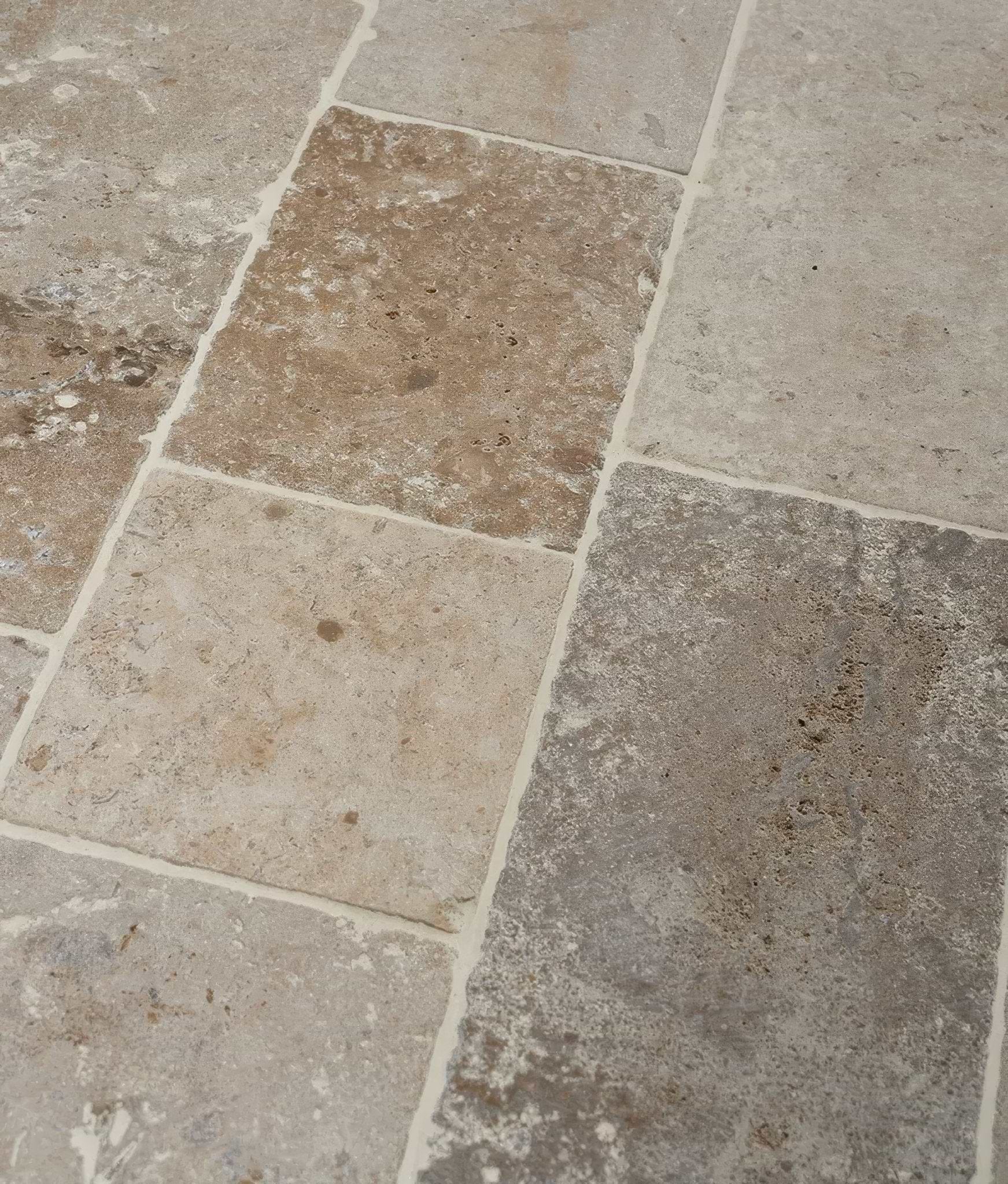Medieval Bourgogne Limestone Cobbles Weathered Finish - Hyperion Tiles