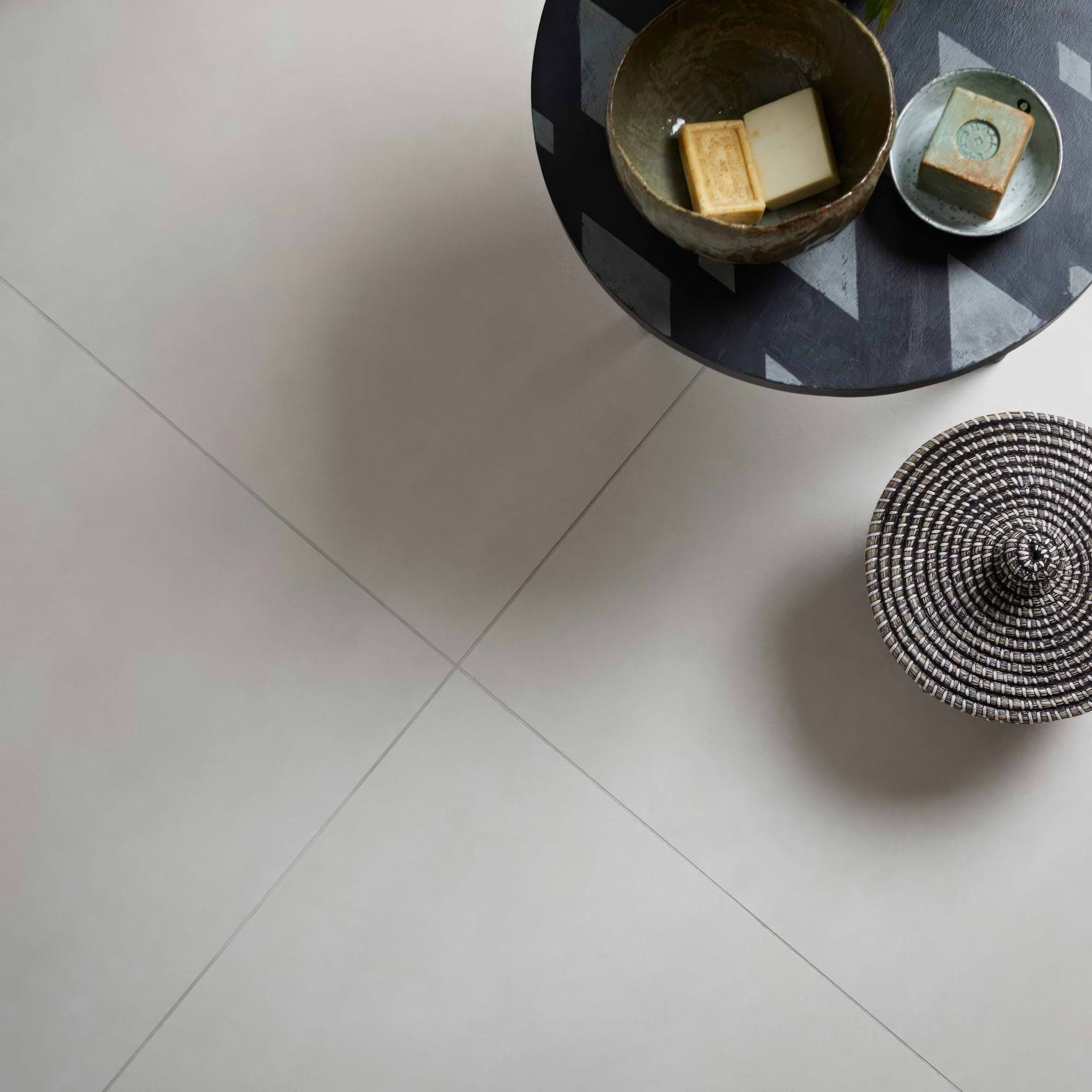 Moderna White 60 x 60cm - Hyperion Tiles