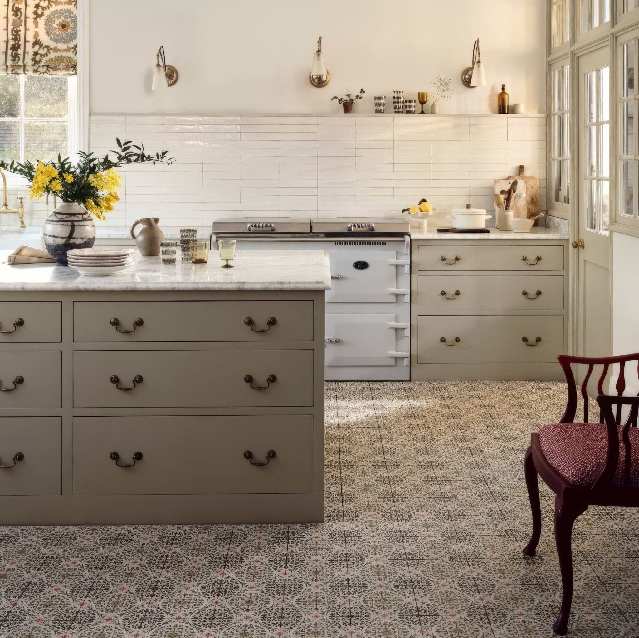 Nina Campbell La Moulade Chocolate - Hyperion Tiles