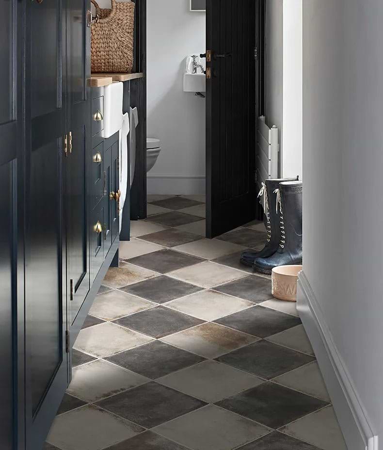 Osterley Porcelain Black Square - Hyperion Tiles