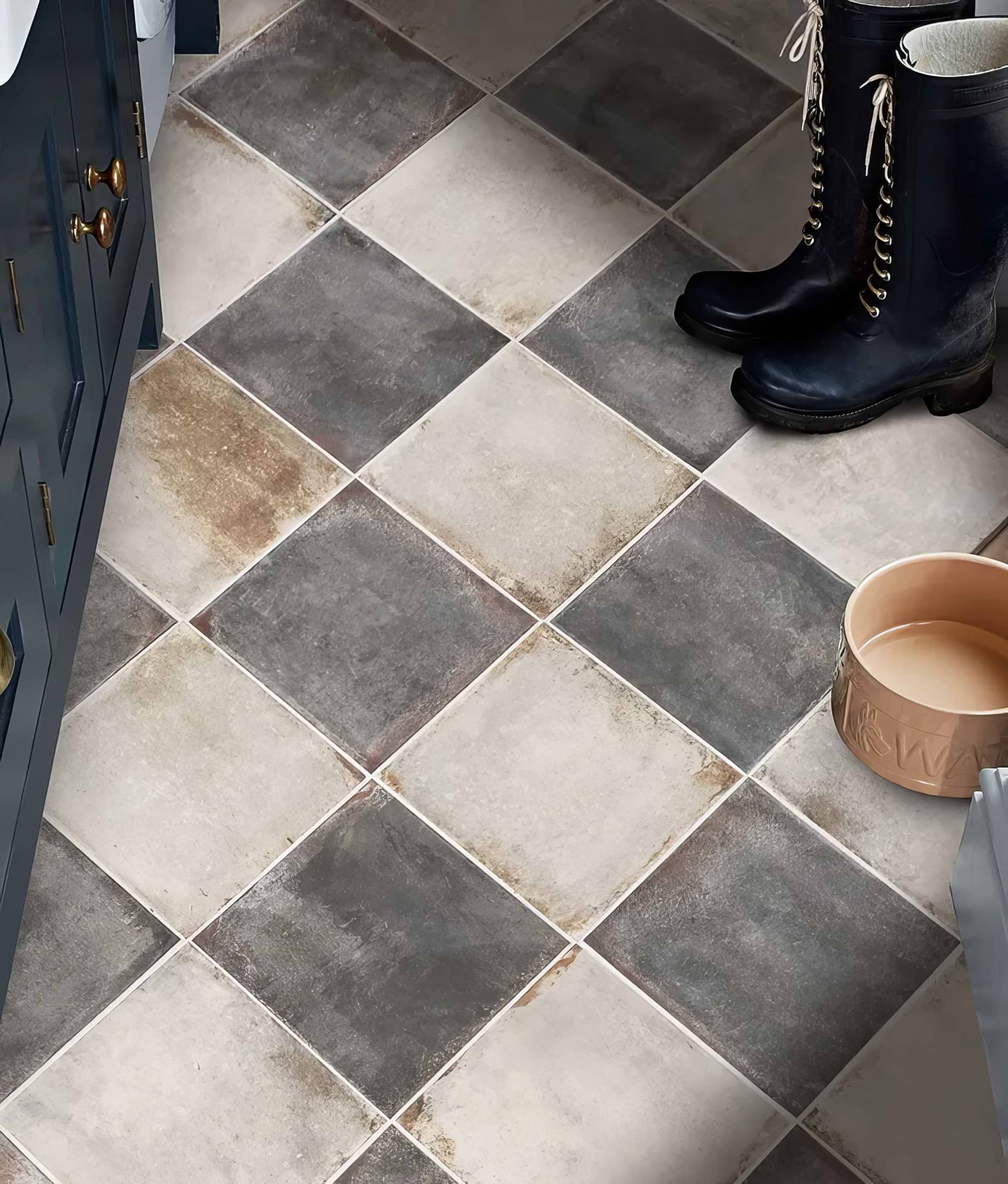 Osterley Porcelain Black Square - Hyperion Tiles
