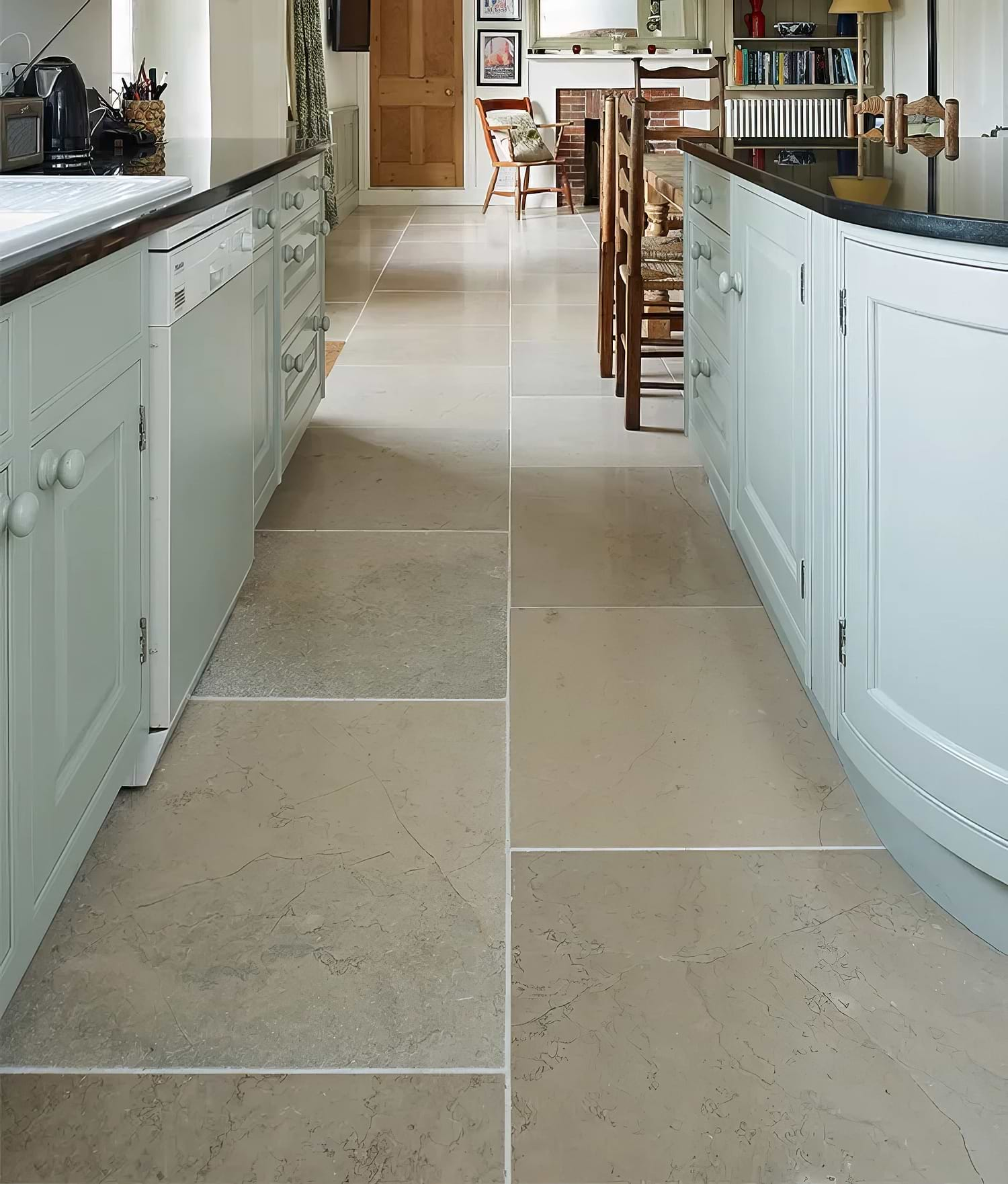 Charterhouse Limestone Tumbled Finish - Hyperion Tiles