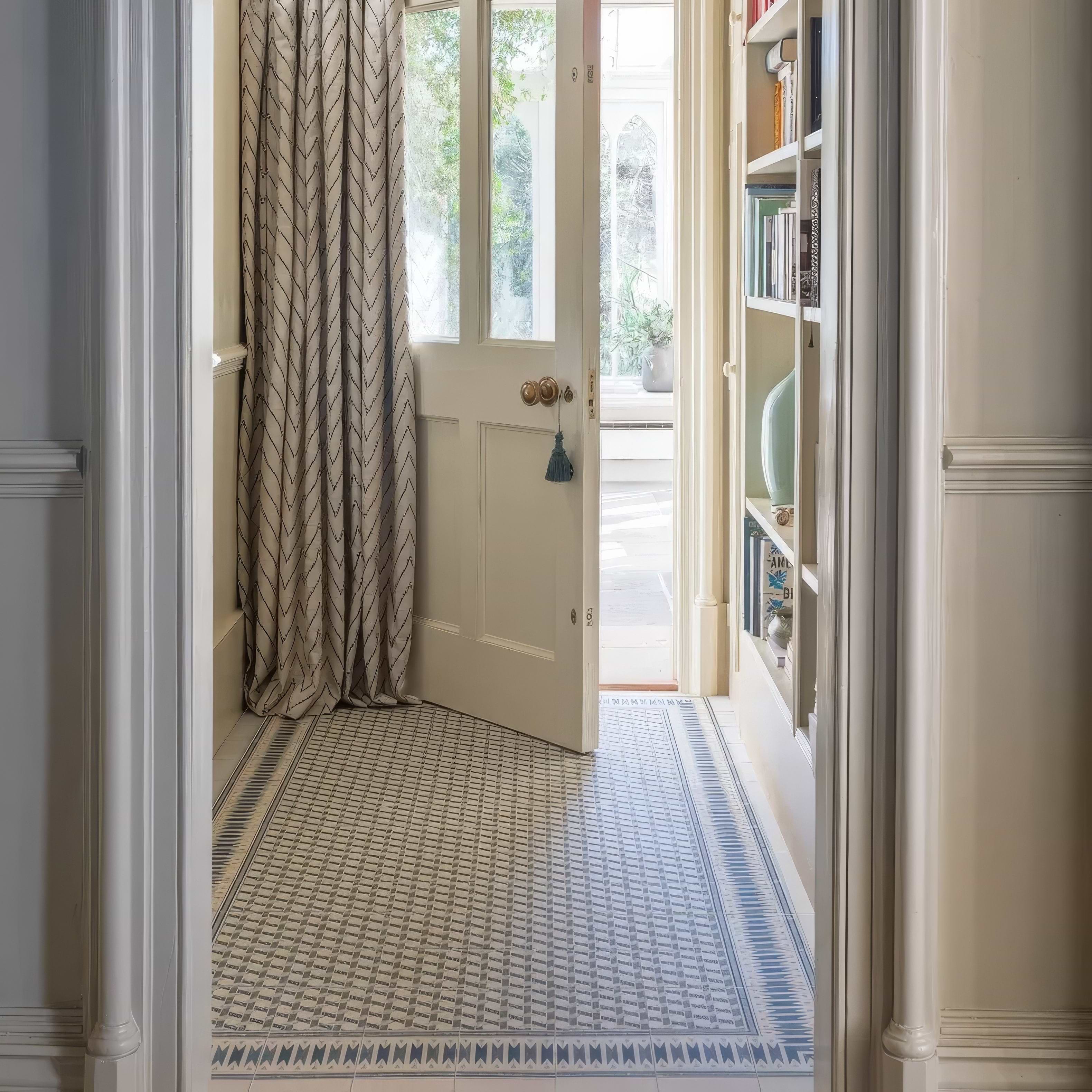 Adventuras Ziggy Border Blue Porcelain | Hyperion Tiles