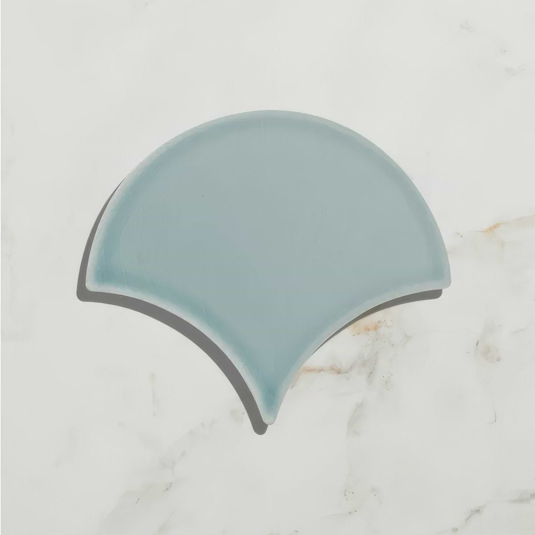 Riverlands Scales Ceramic Heron - Hyperion Tiles
