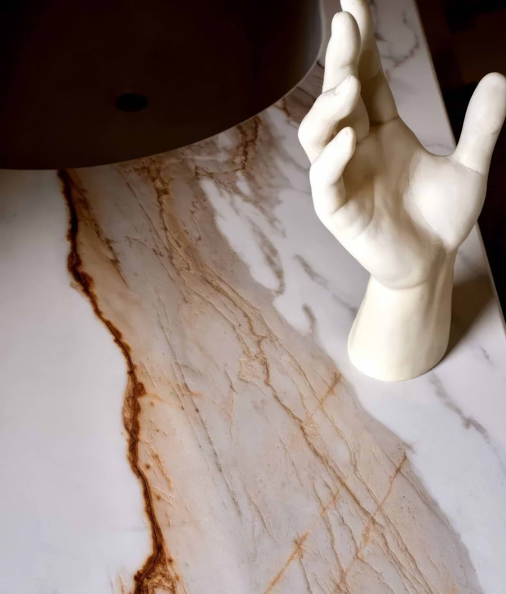 Sculpture Grande Porcelain Calacatta Maximus - Hyperion Tiles