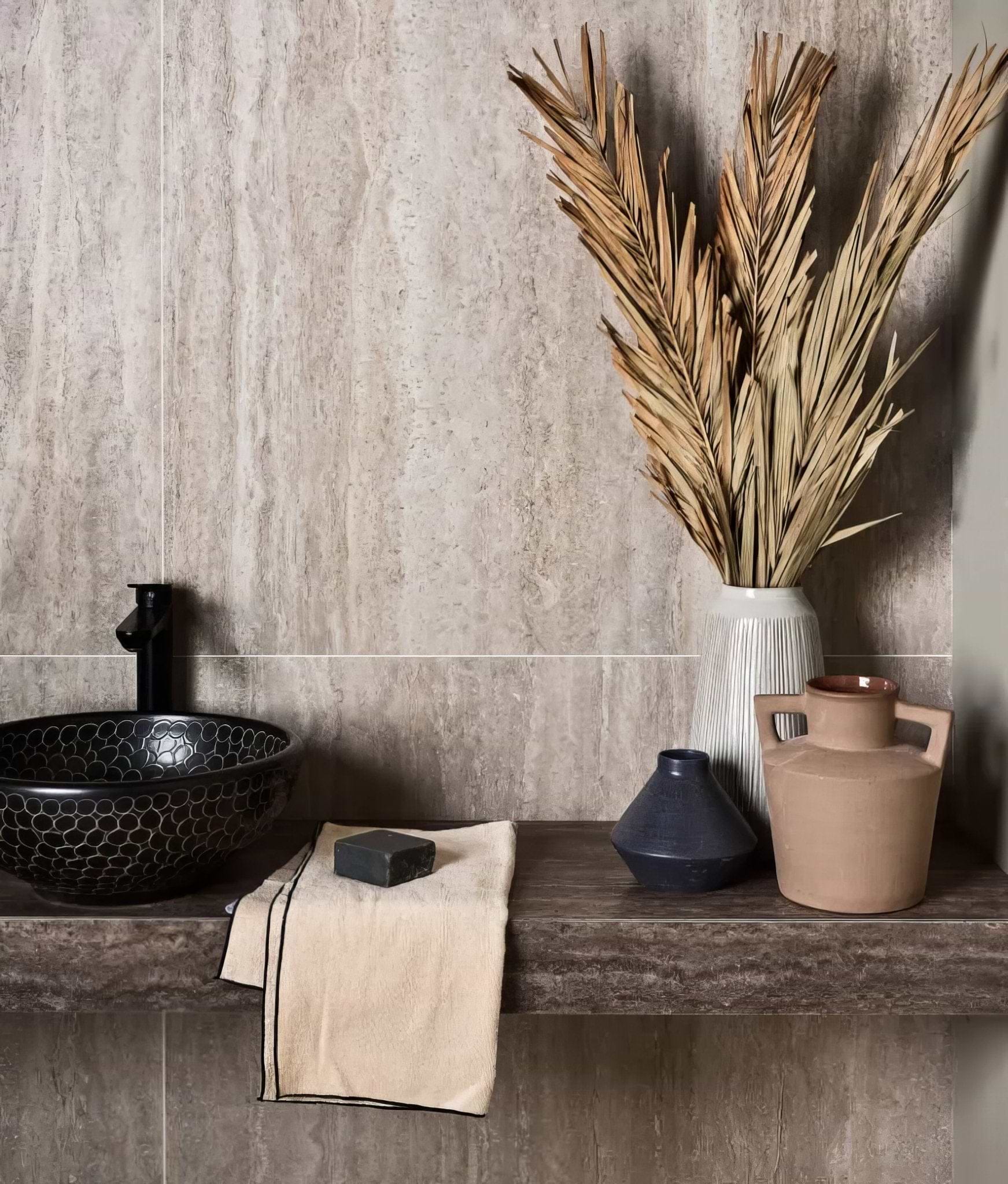 Sculpture Grande Porcelain Romano Veincut Light - Hyperion Tiles