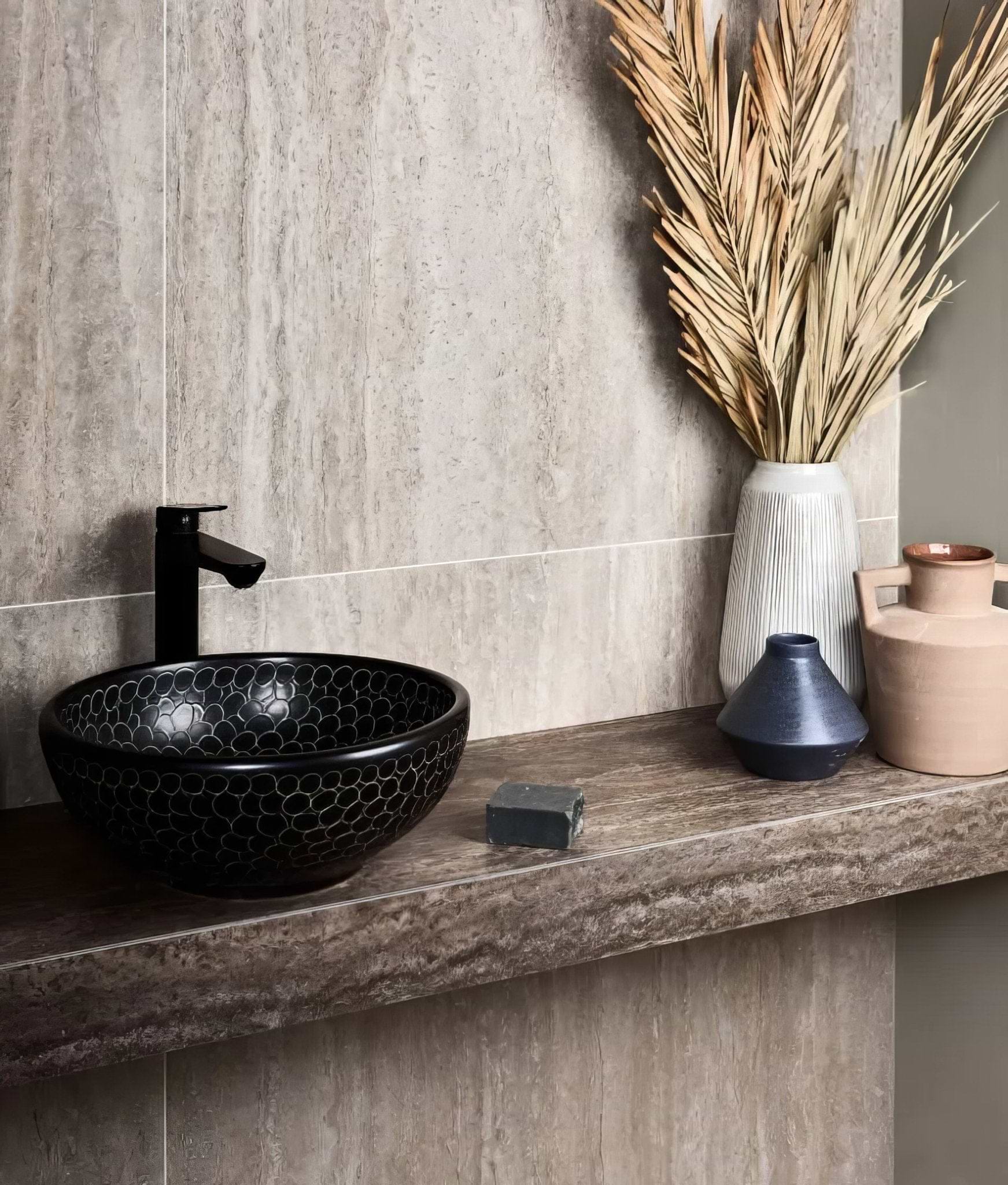 Sculpture Grande Porcelain Romano Veincut Light - Hyperion Tiles