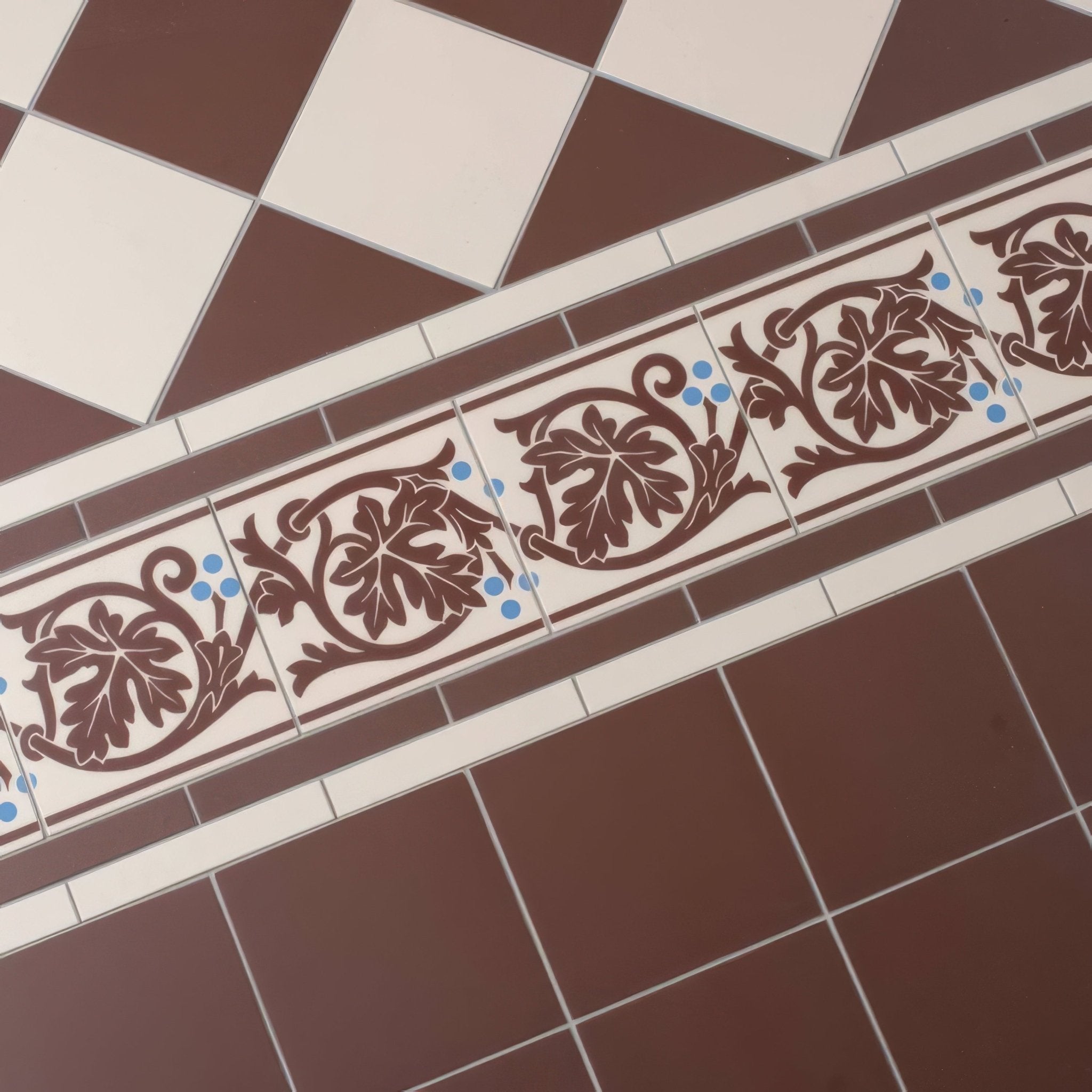 Shaftesbury 2 Tile Border Brown on White - Hyperion Tiles