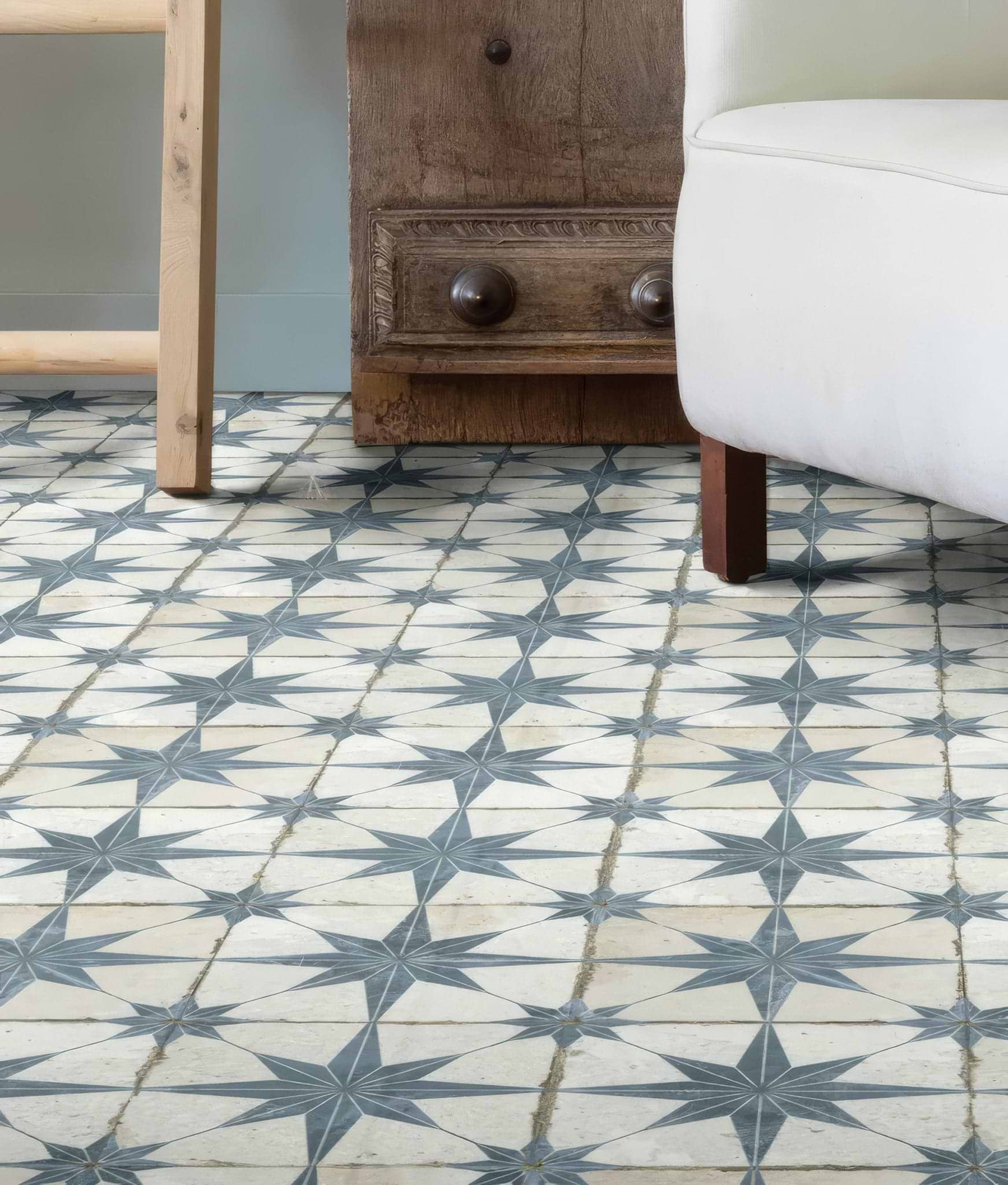Spitalfields Ceramic Retro Star Blue - Hyperion Tiles