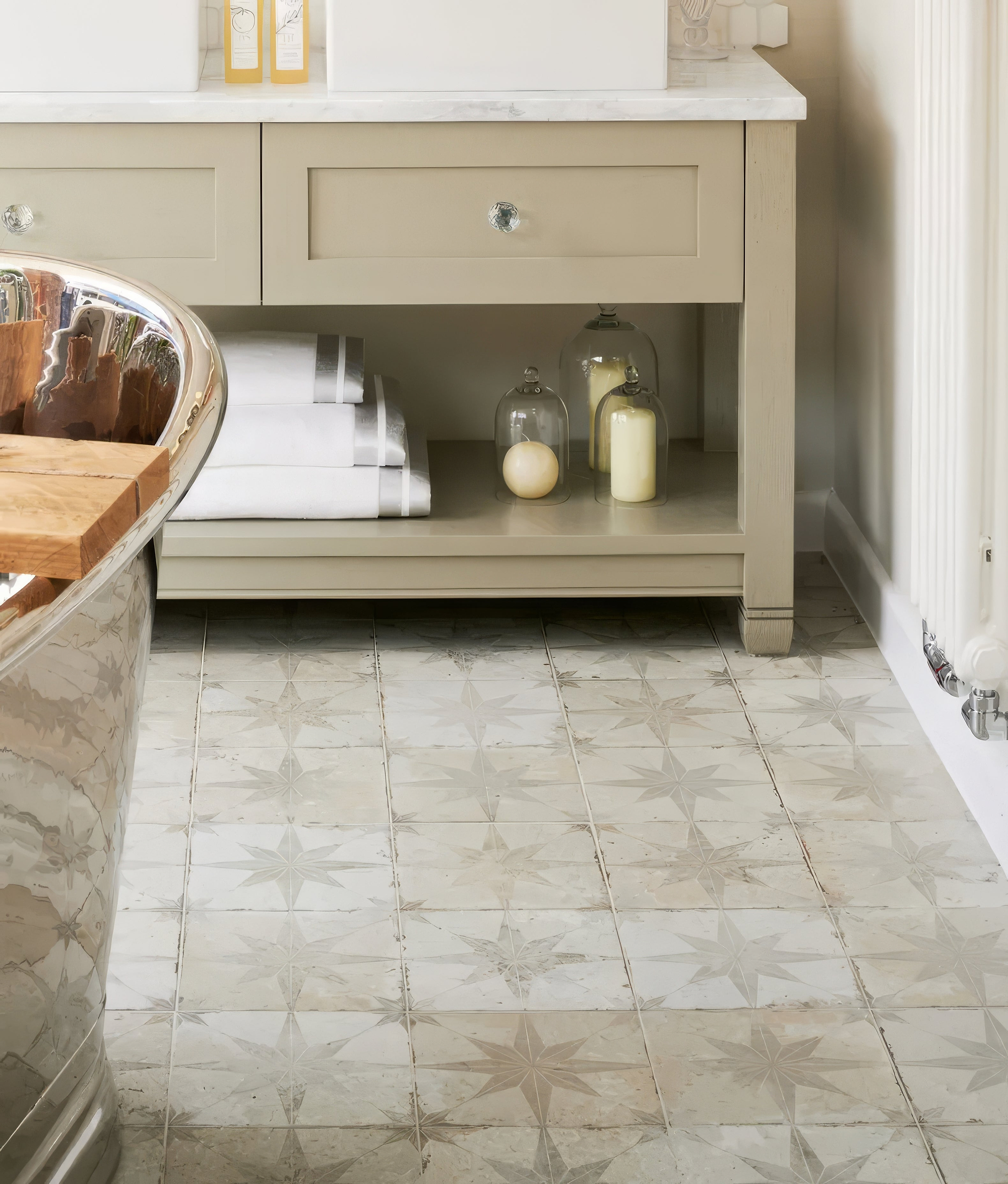 Spitalfields Retro Star White Tiles 45x45cm - Matt Finish – Hyperion Tiles