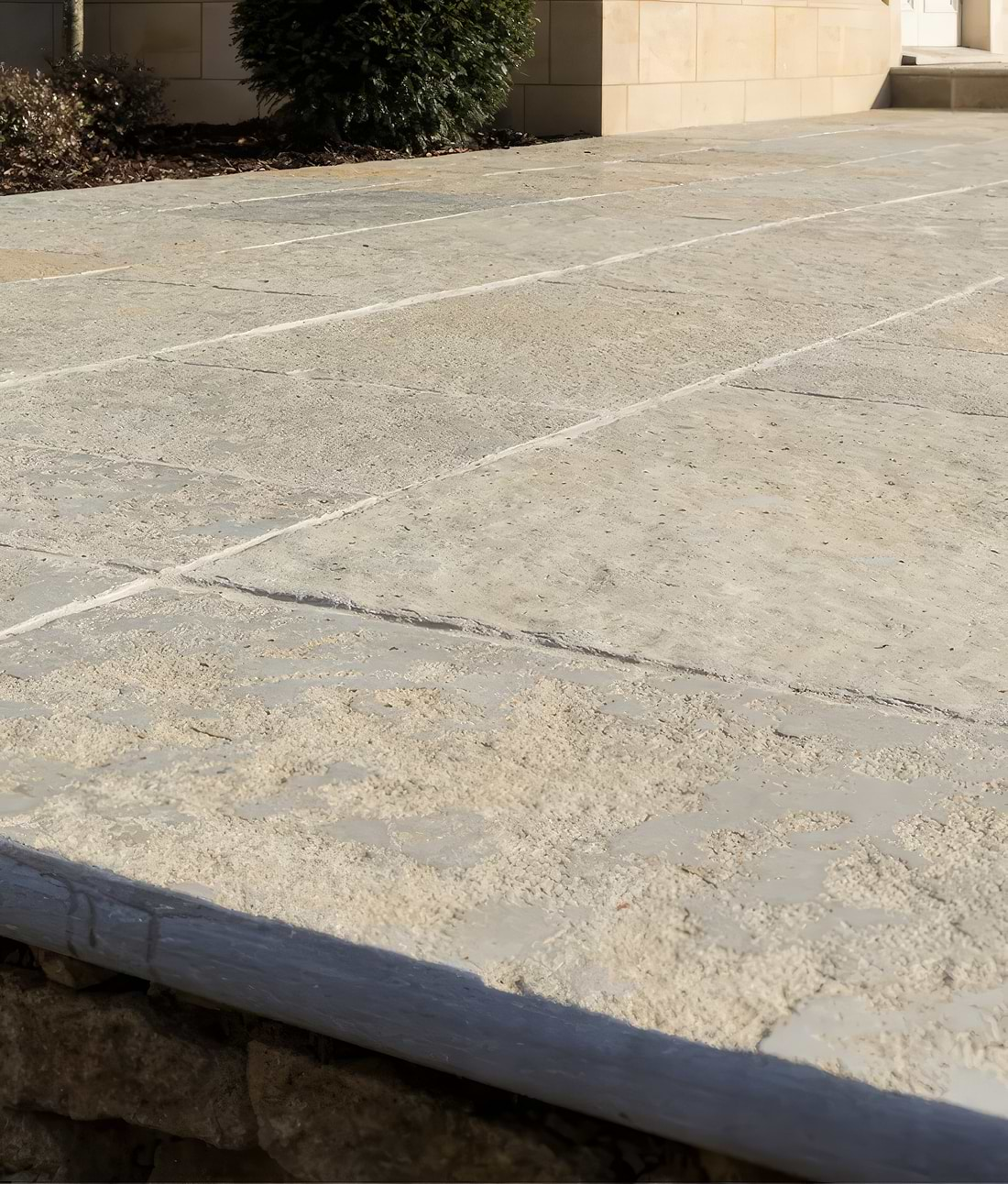 Farley Limestone Seasoned Bullnose Coping