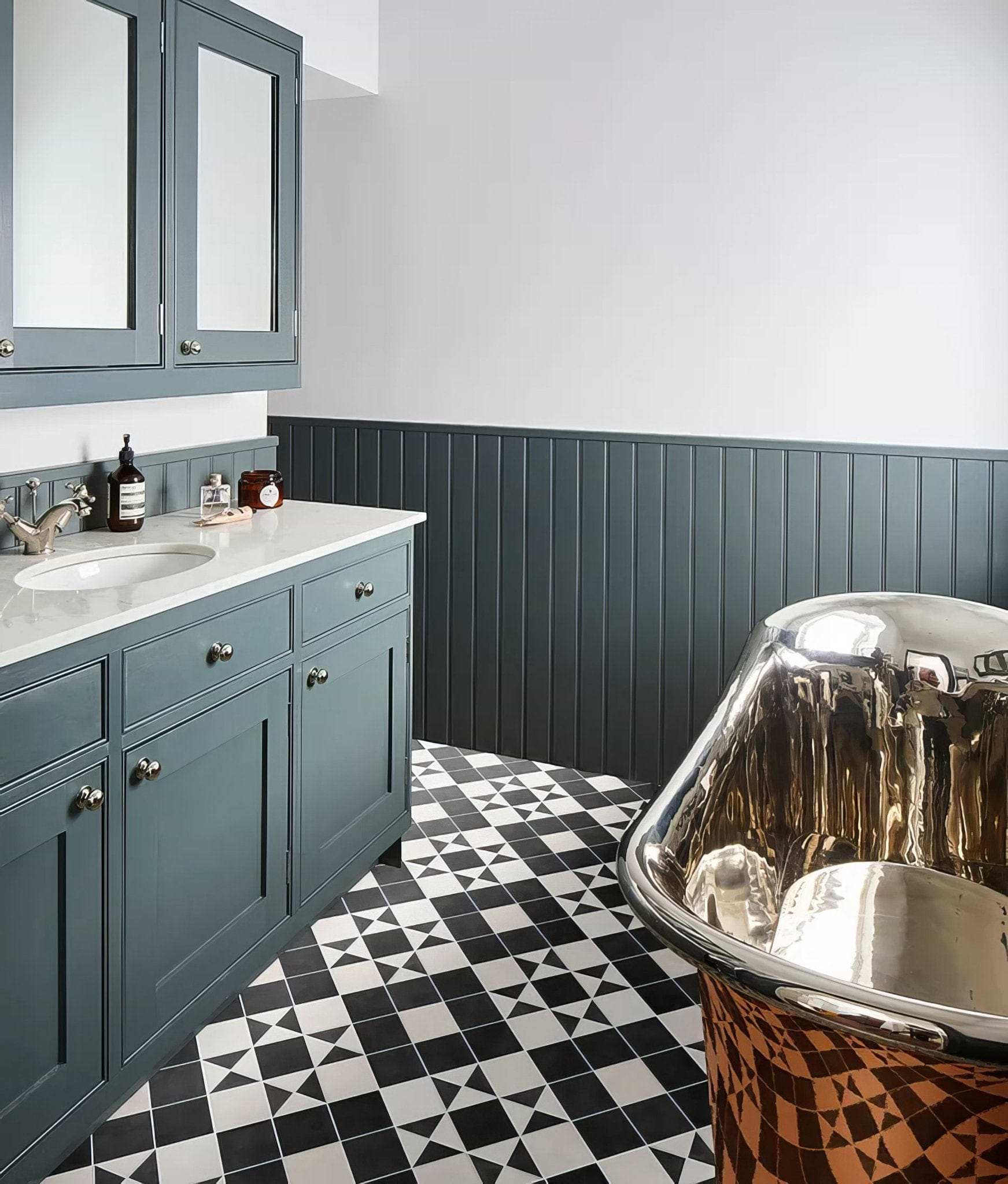Victorian Style Porcelain Frame - Hyperion Tiles