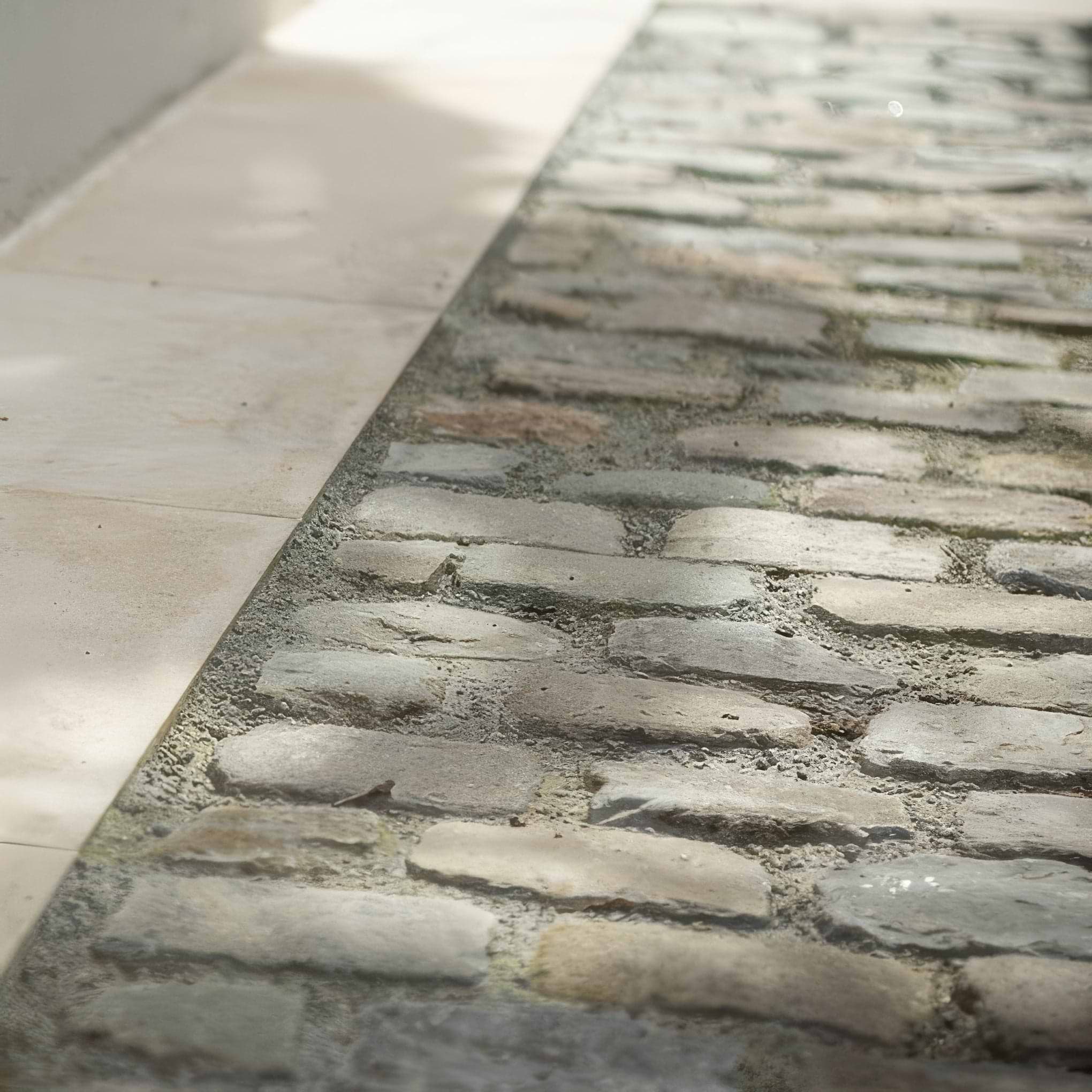 Windsor Sandstone Cobble Reclaimed & Sawn - Hyperion Tiles