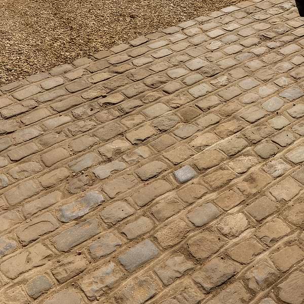 Windsor Sandstone Cobble Reclaimed & Sawn - Hyperion Tiles