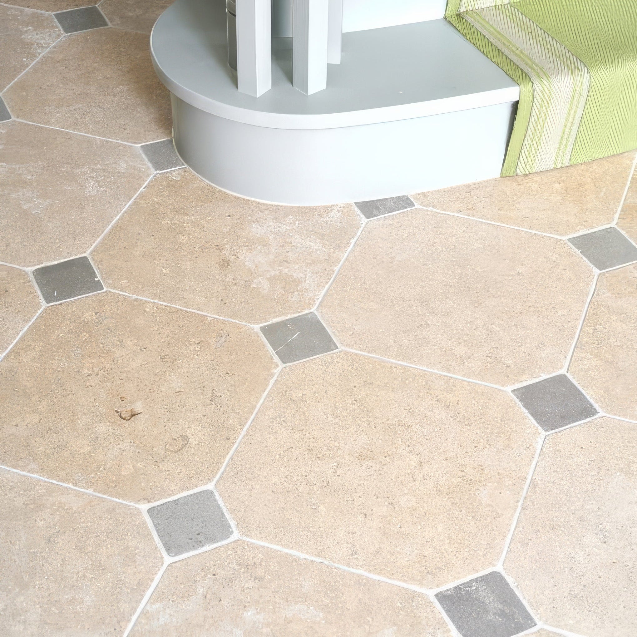 Wychwood Limestone Tumbled Finish 40 x 40cm - Hyperion Tiles